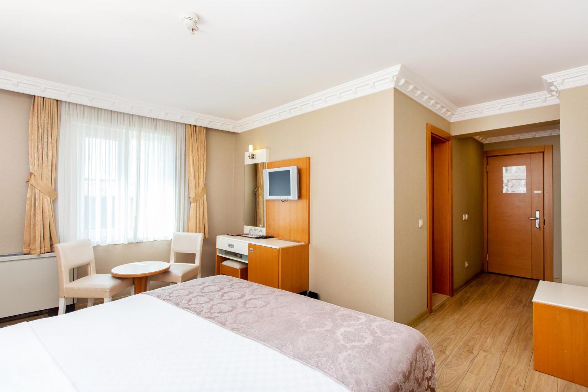 Hotel Baron & Istanbul