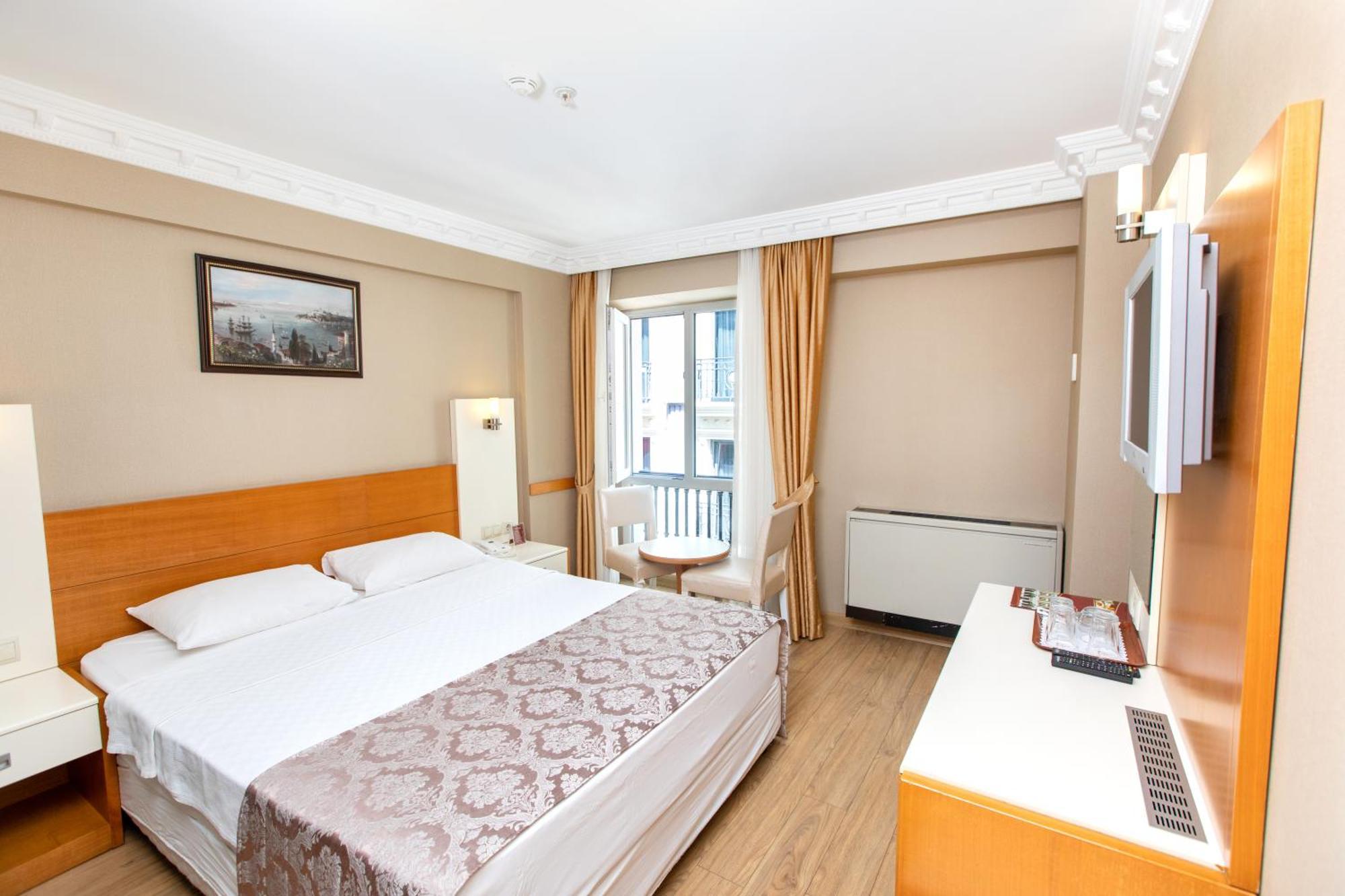Baron & Hotel