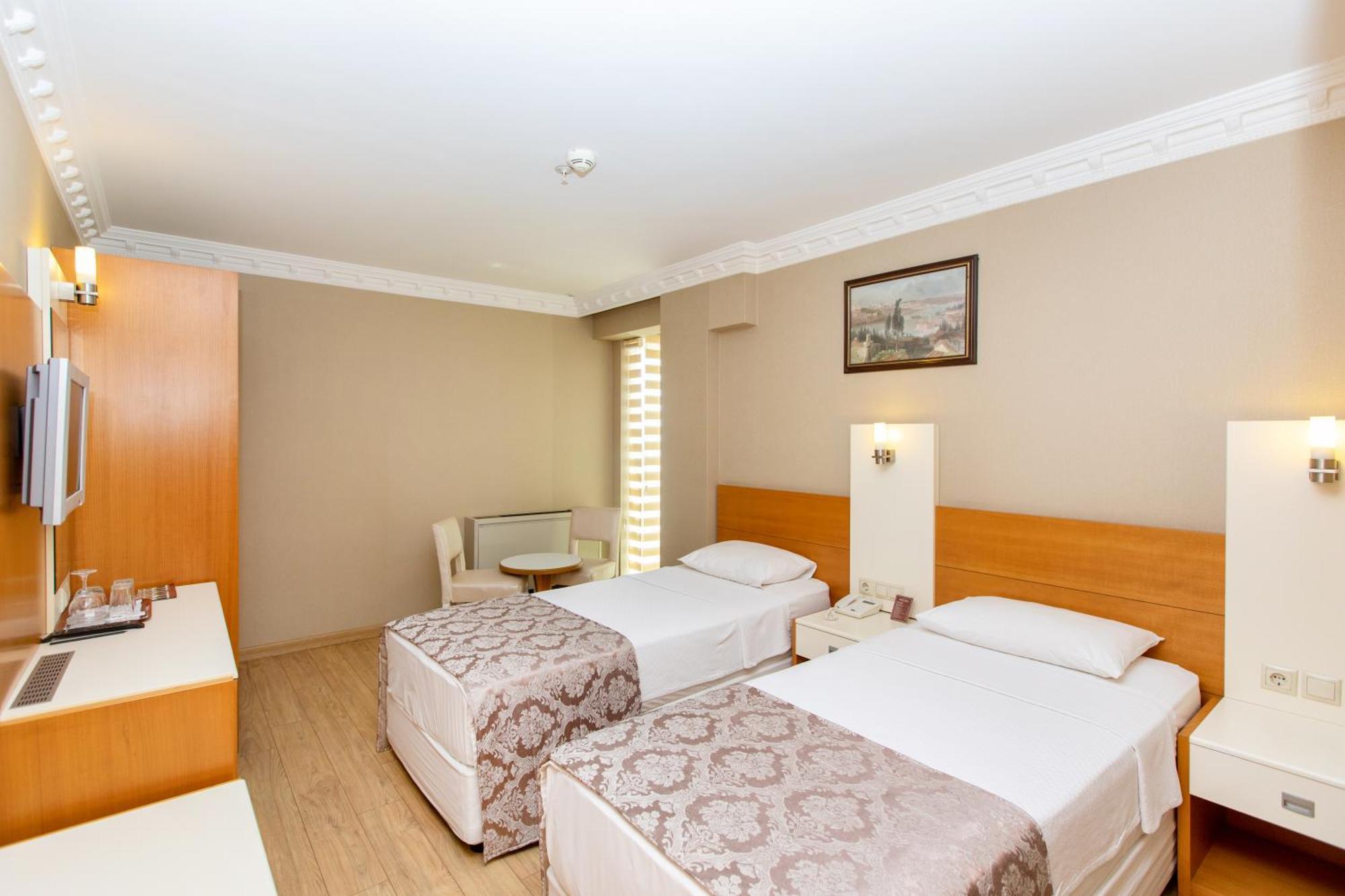 Hotel Baron & Istanbul