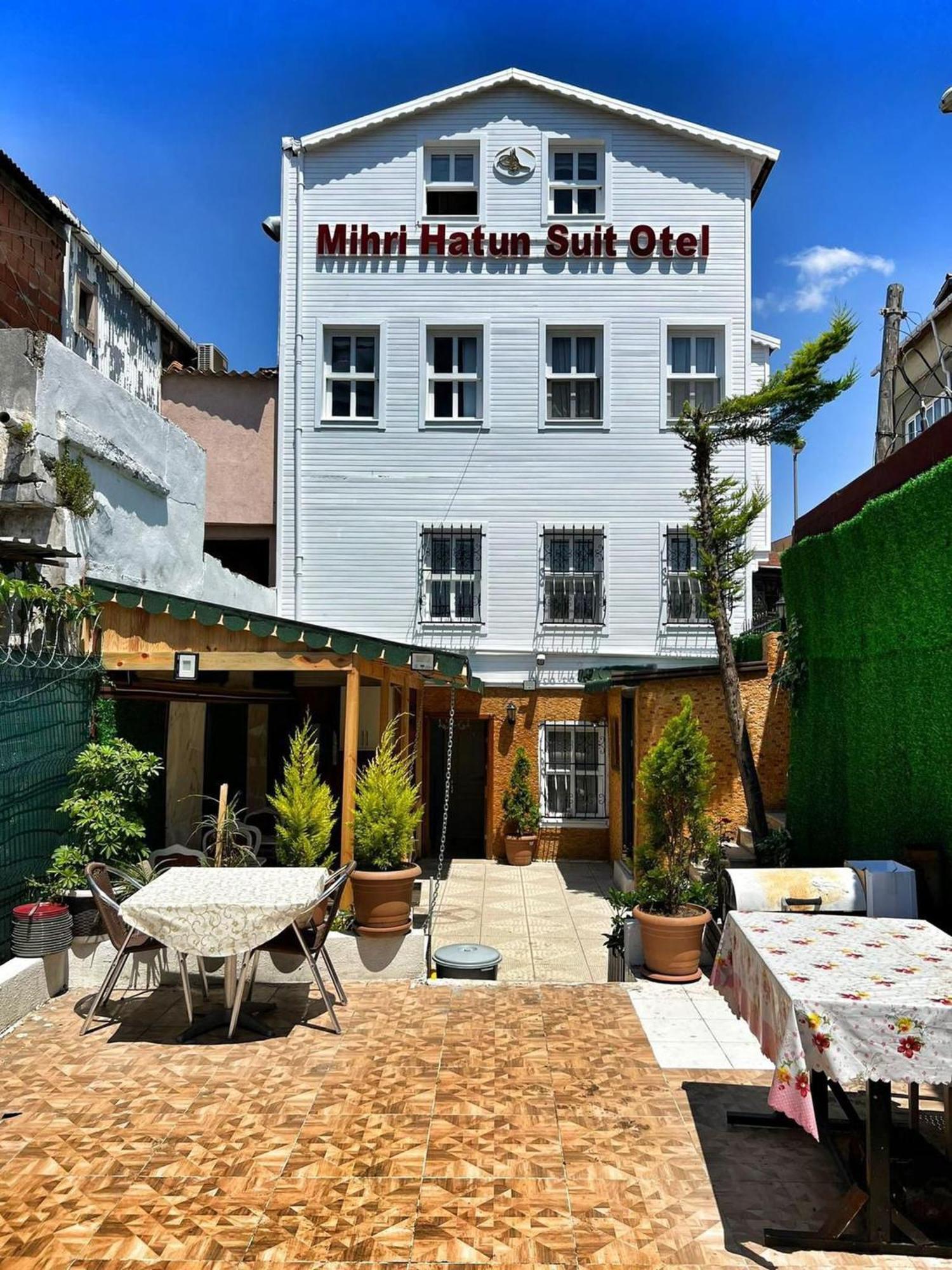 Mihri Hatun * Istanbul