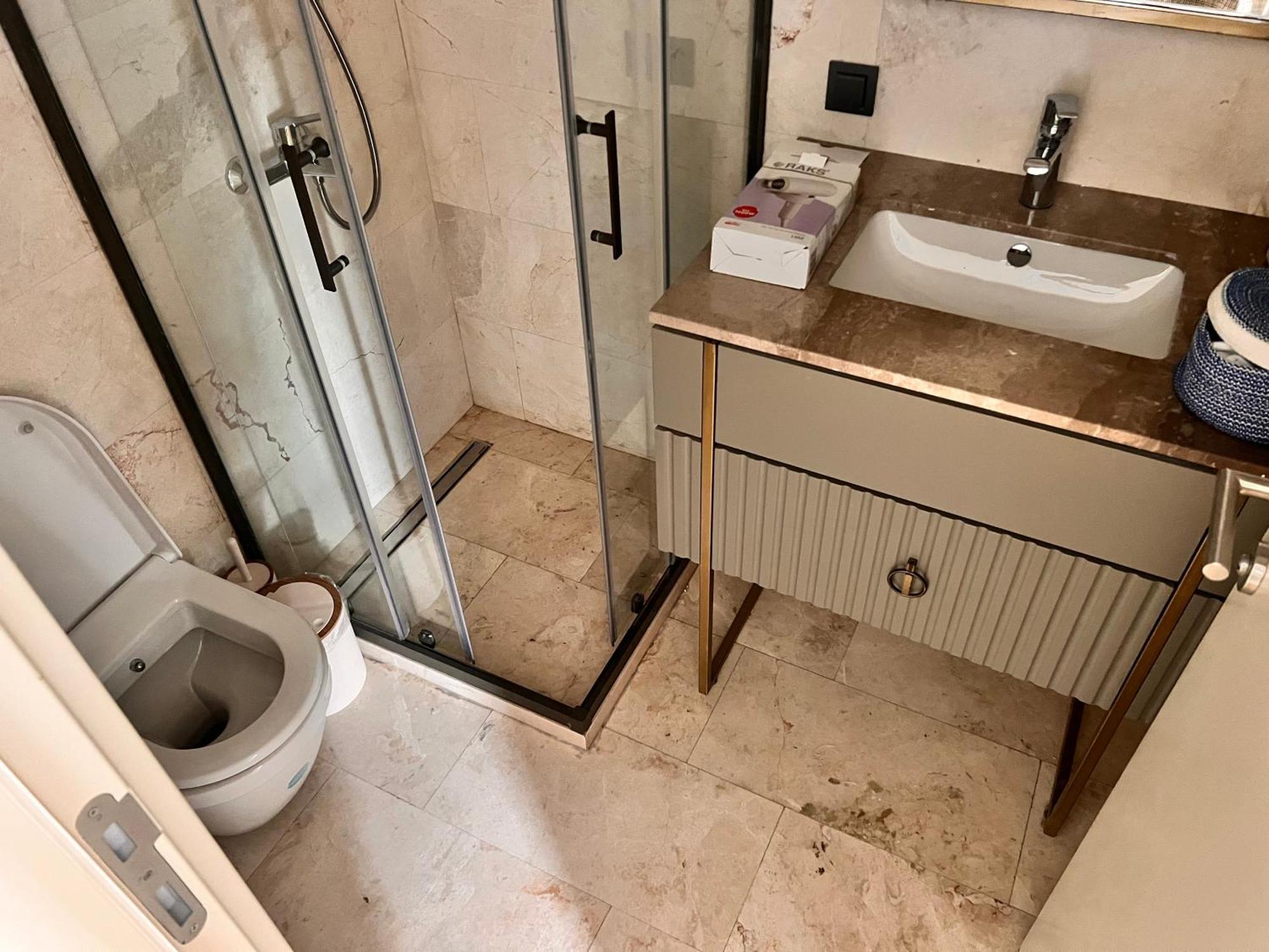 Apartment G Tower At Divan Near To Mimar Sinan Metro Station
