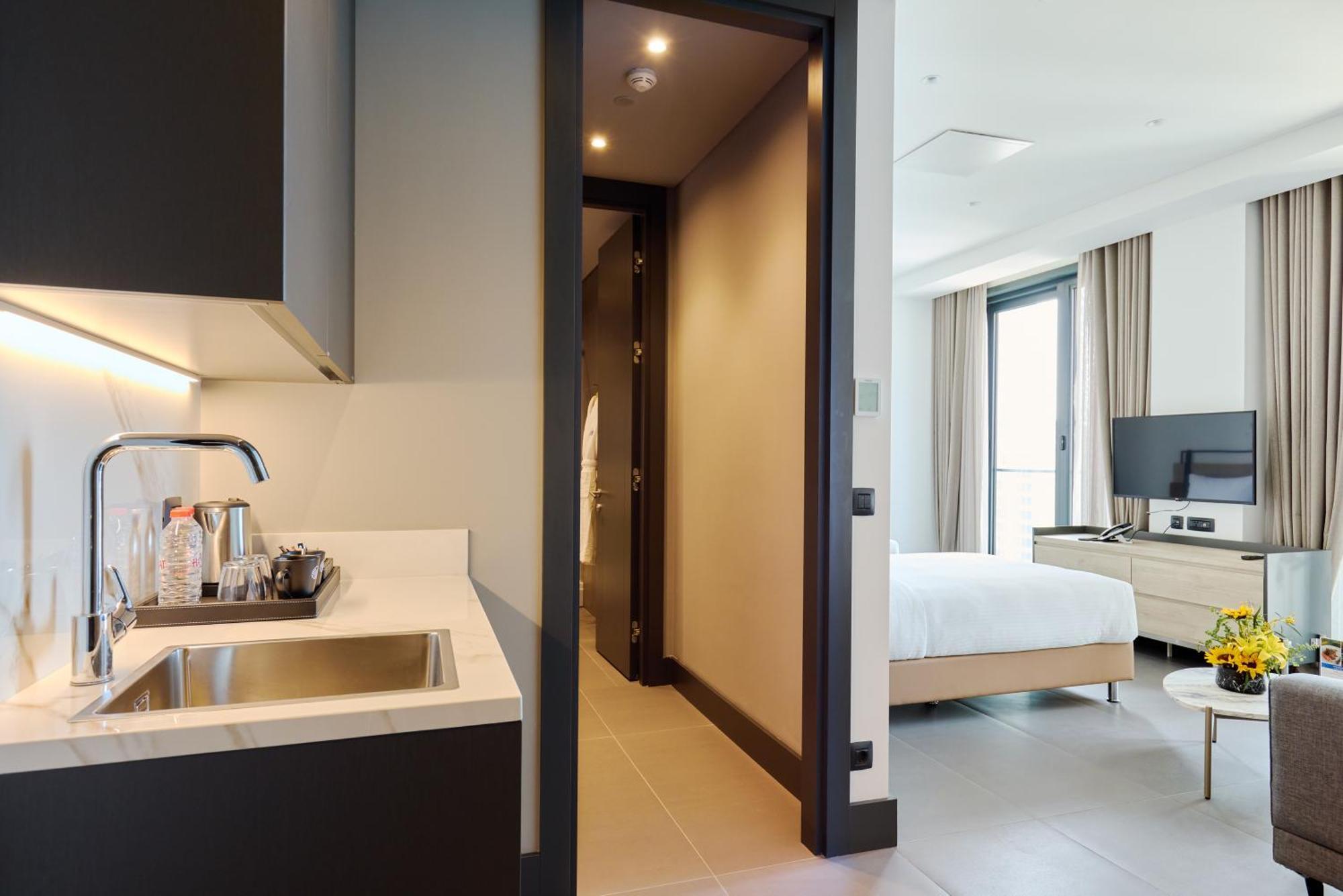 Hotel Bomonti Arjaan By Rotana 5*