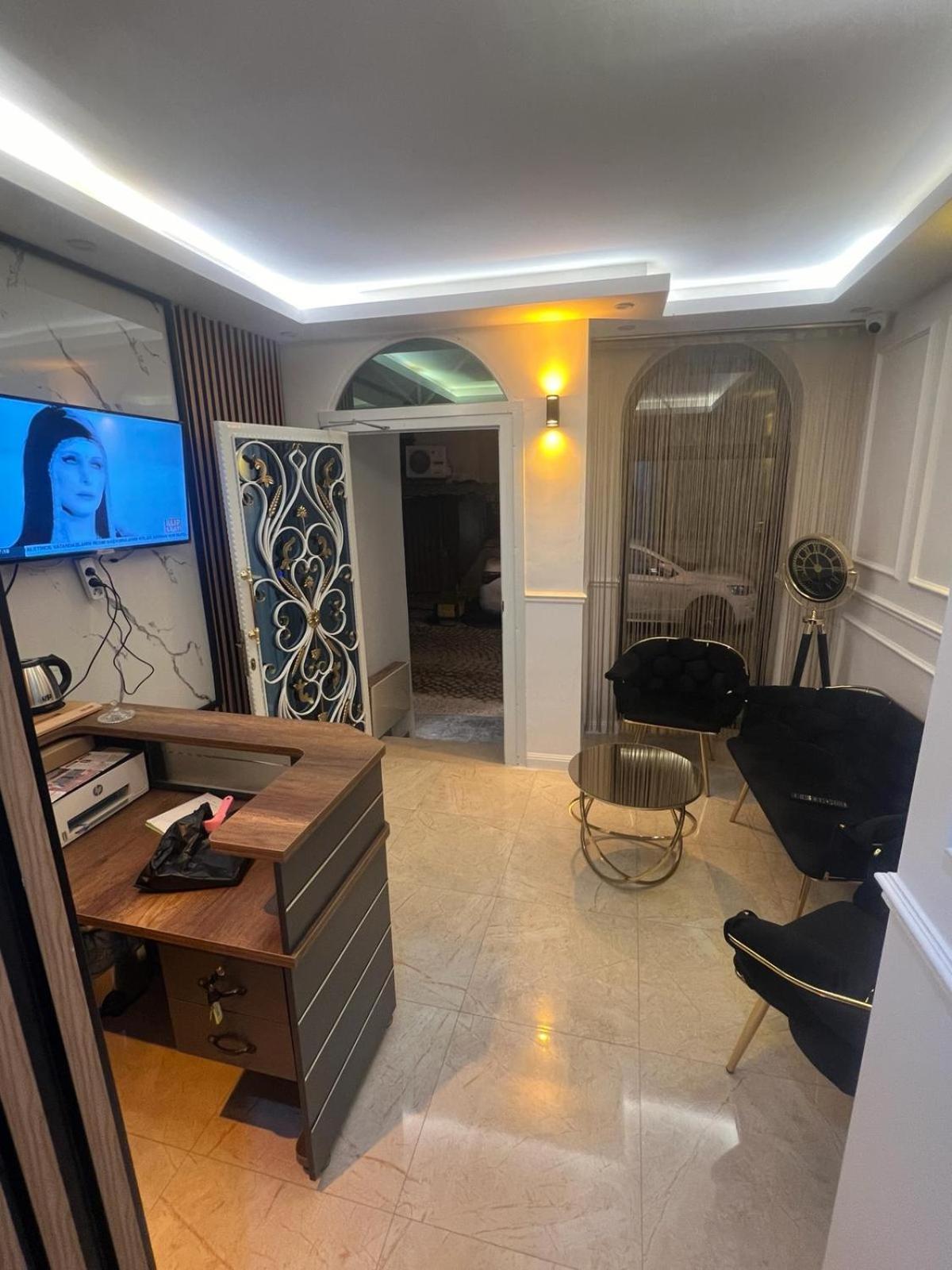 Ninova Boutique