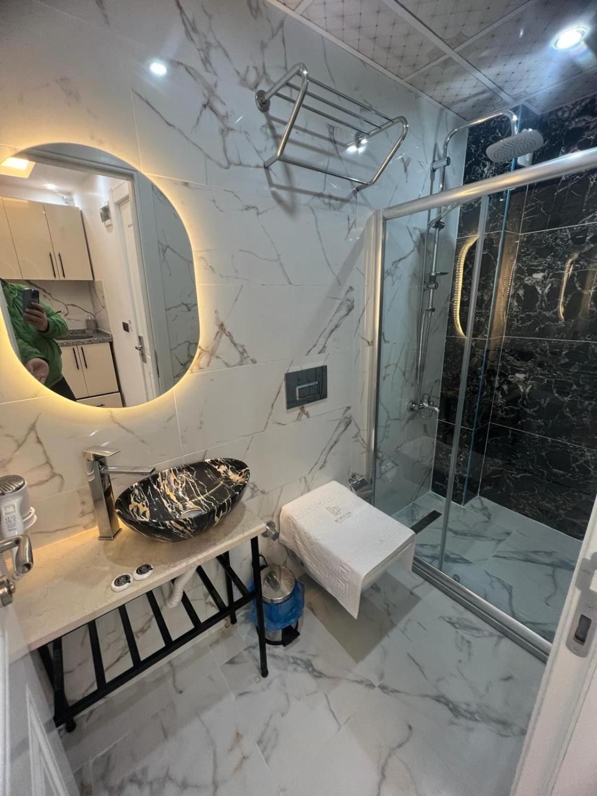 Ninova Boutique Hotel 3*