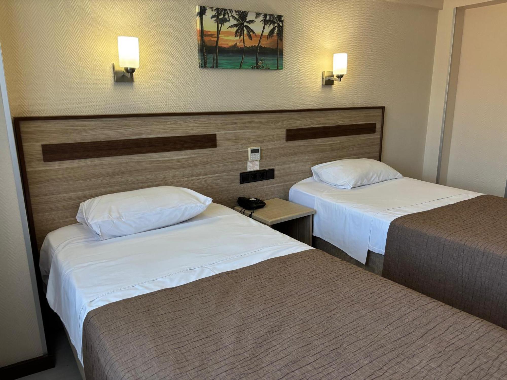 Gold Hotel