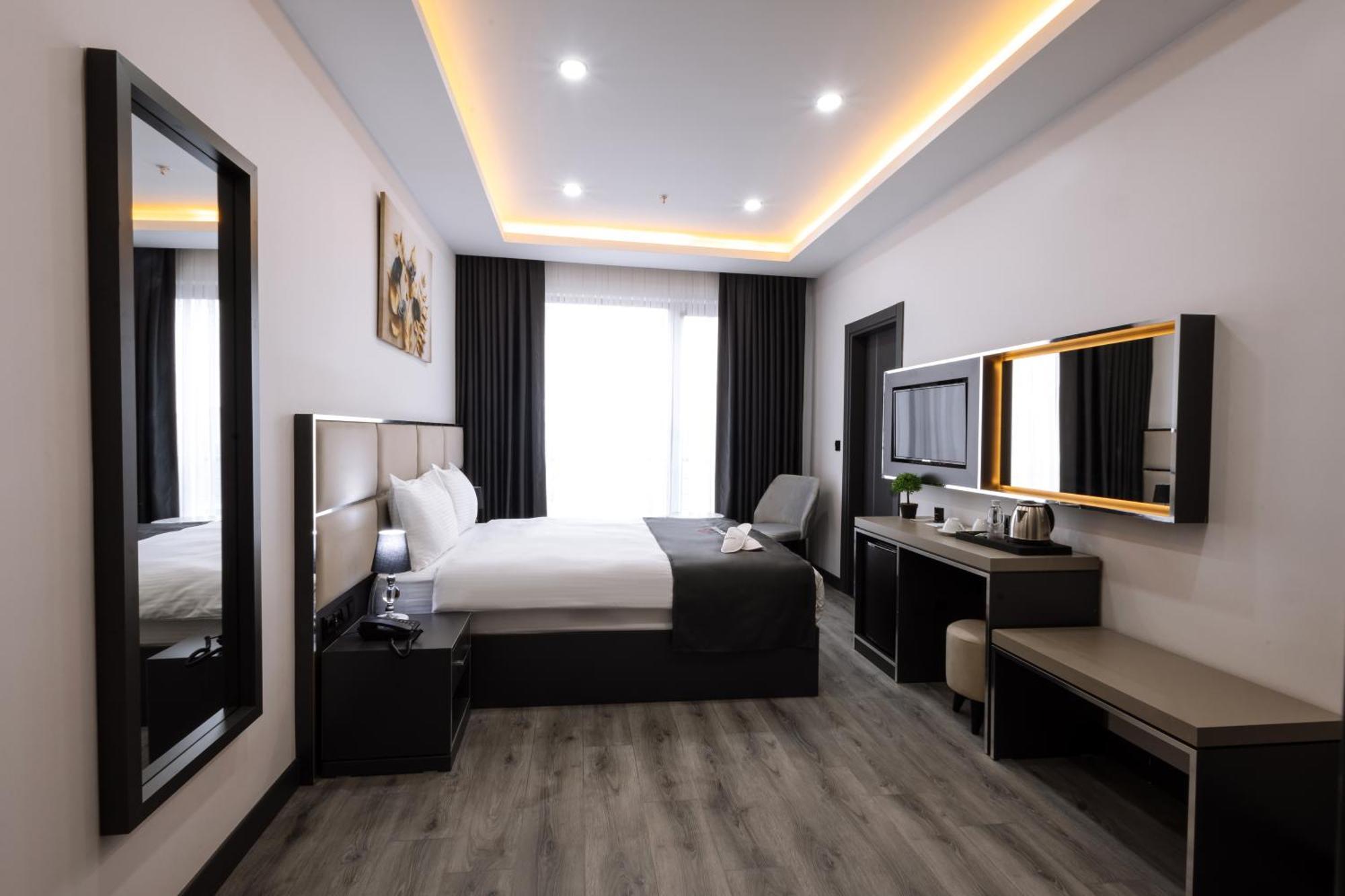 Meyzi Hotel 3*