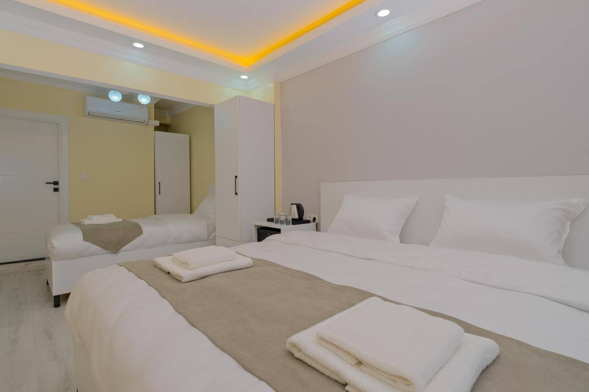 Hotel Lucky