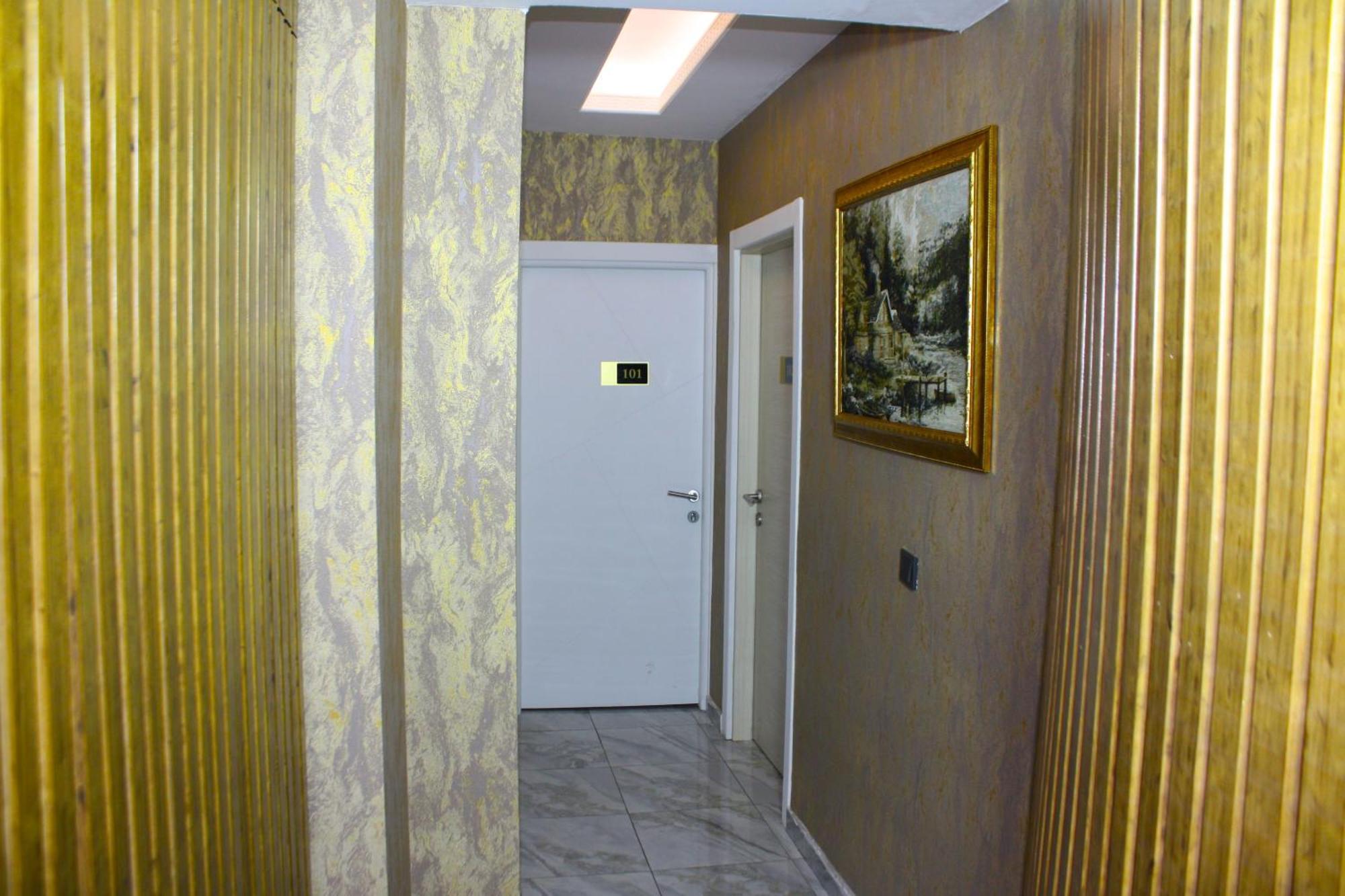 Sword Hotel