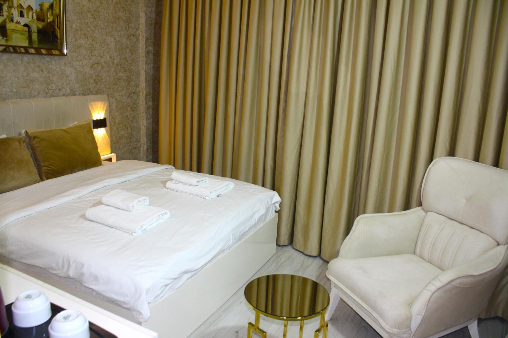 Sword Hotel