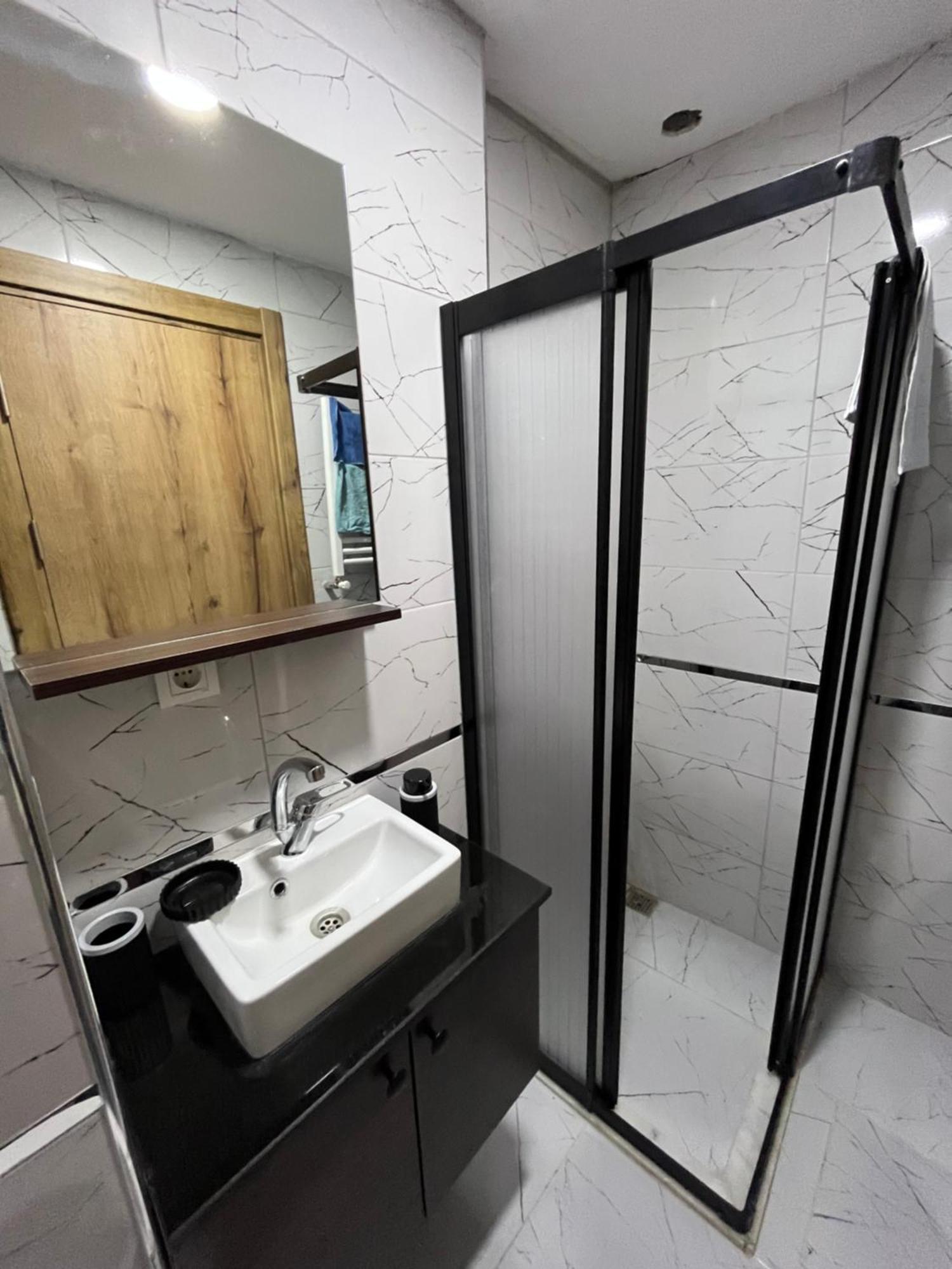 Gold Corner Hotel *