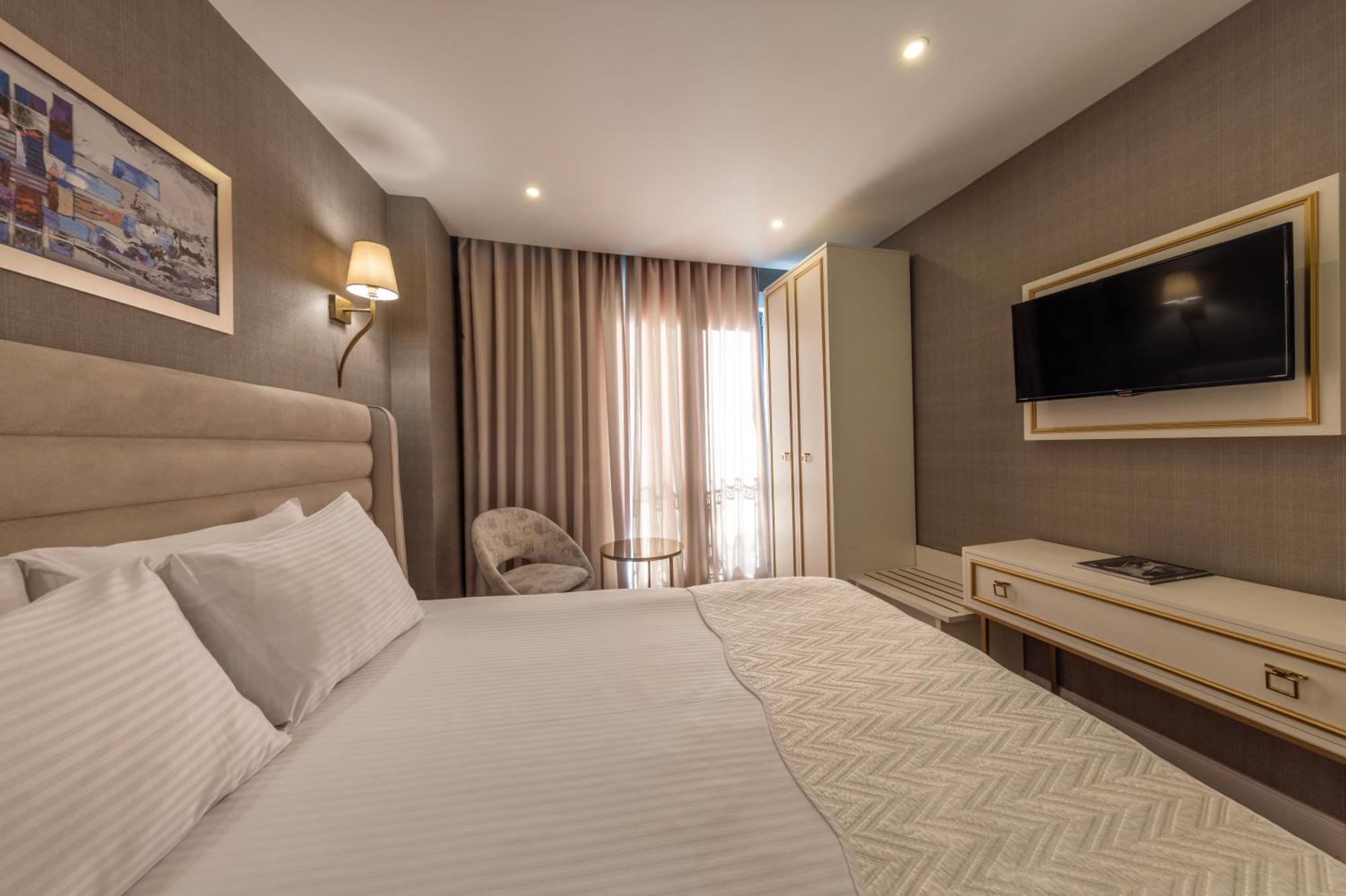 Mr Beyaz Hotel *