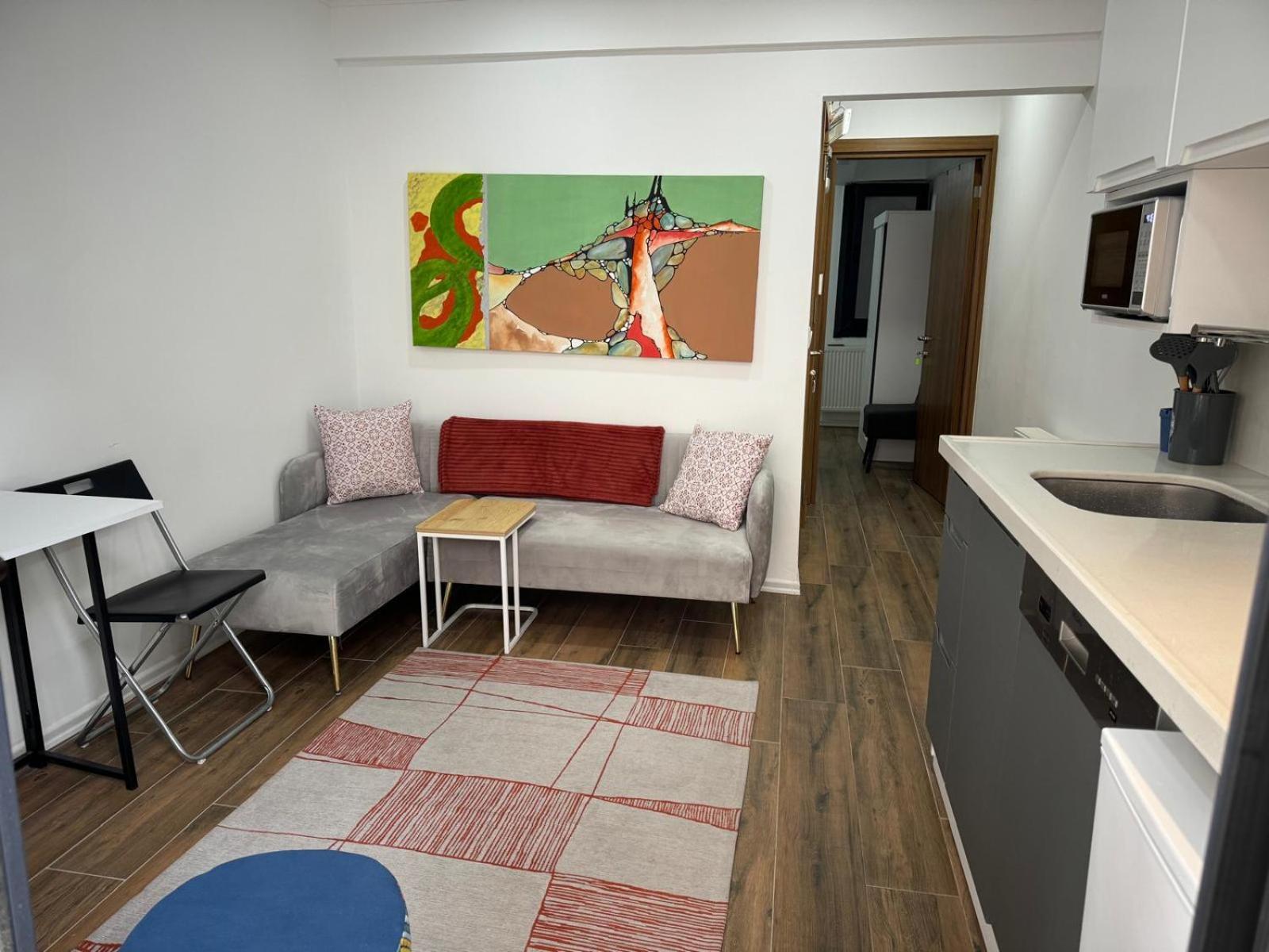 Apartment A Cozy Nest For Your Charming In The Heart Of
