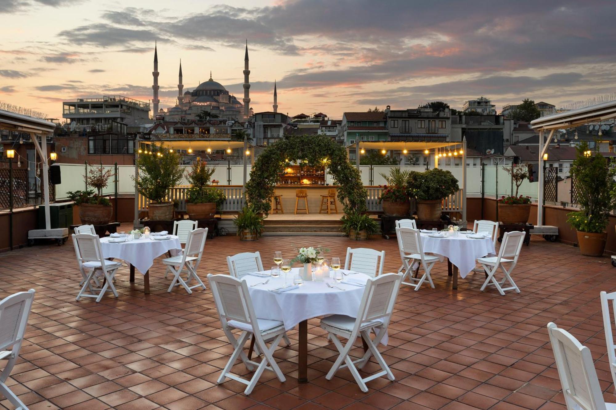 Armada Old Hotel 4*