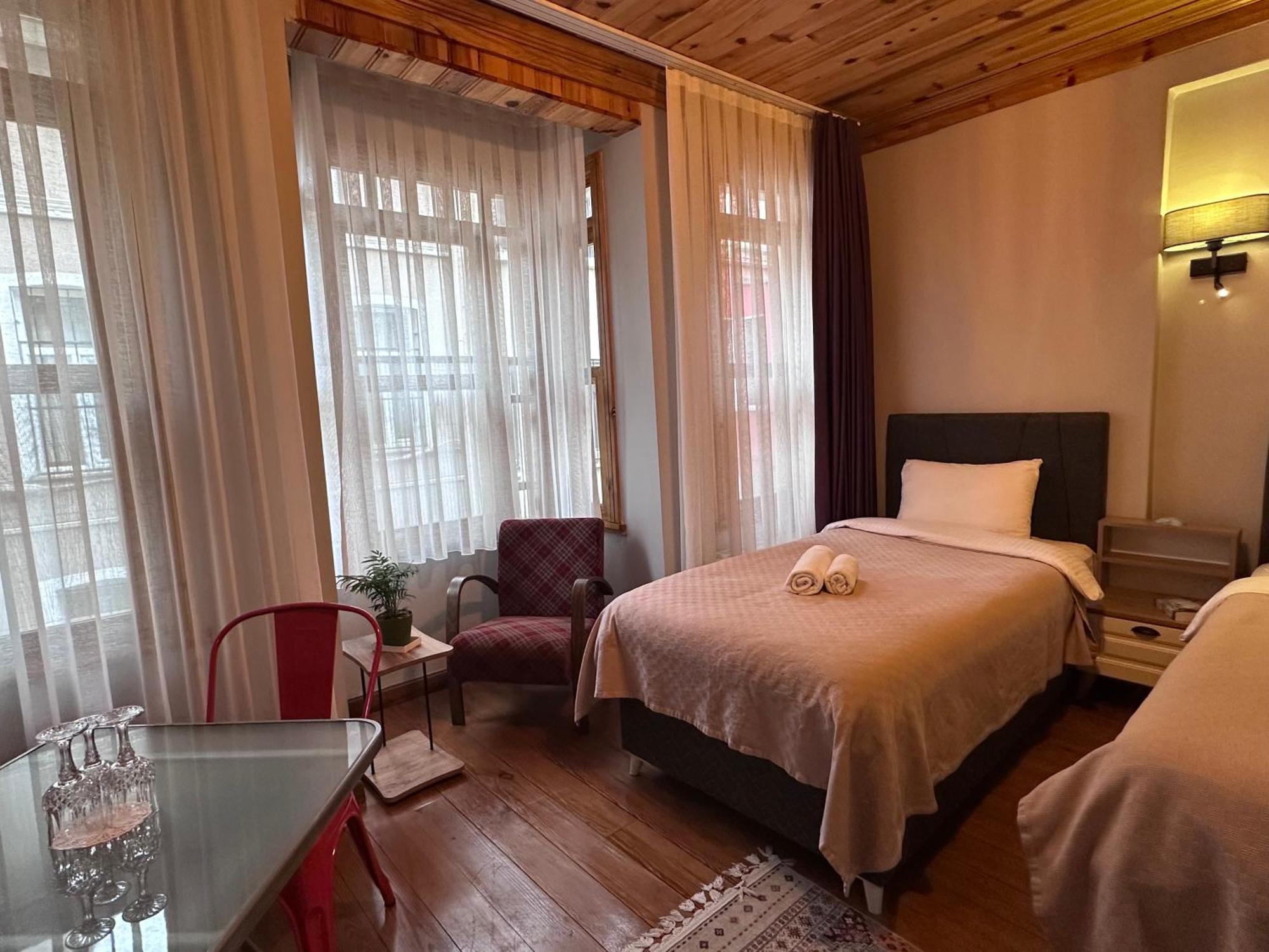 Narpera Taksim Boutique *