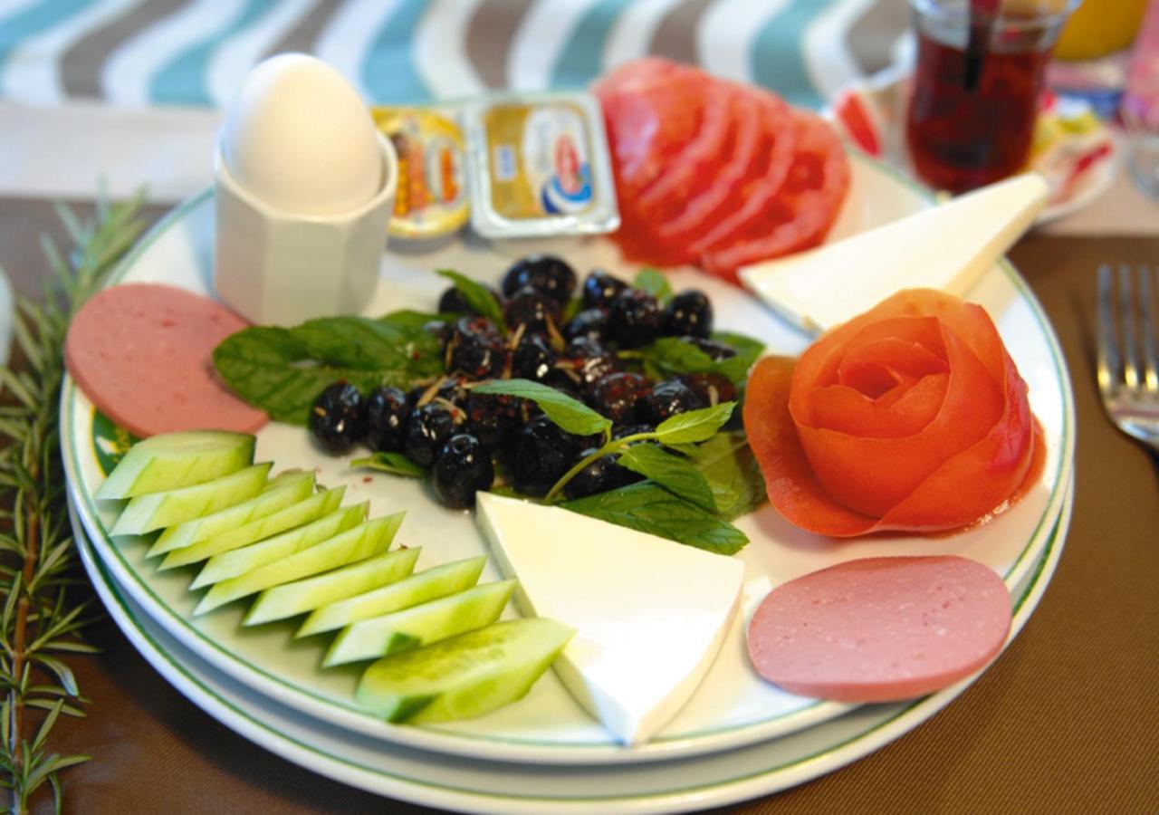 Otel Newaz 2*