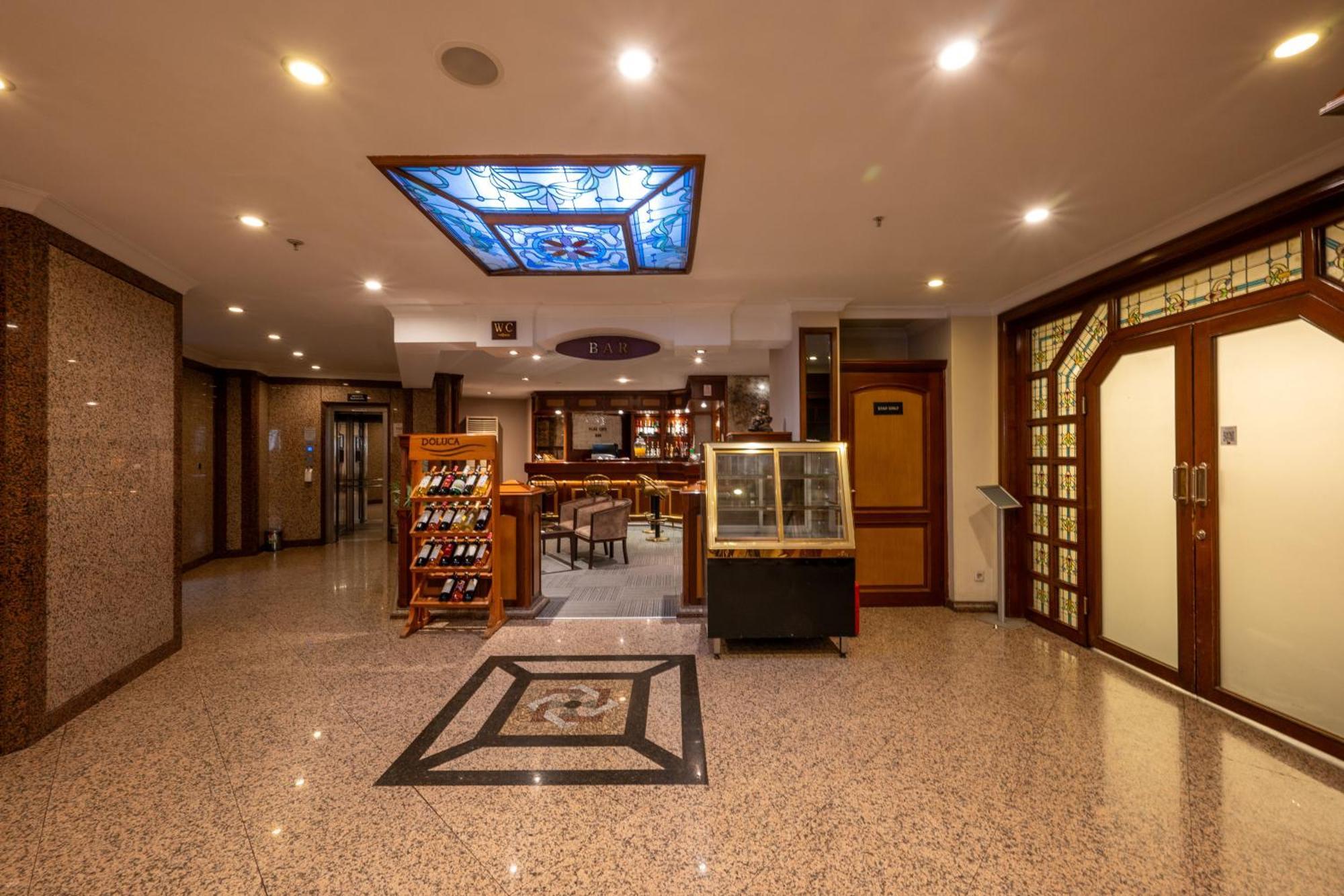 Klas Old Hotel