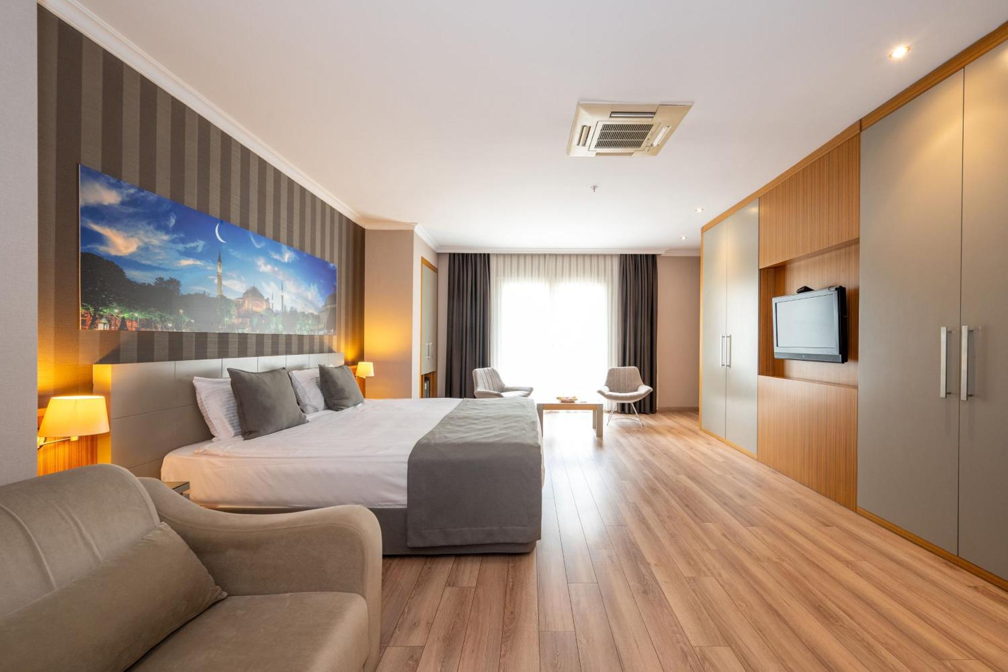 Klas Old Hotel