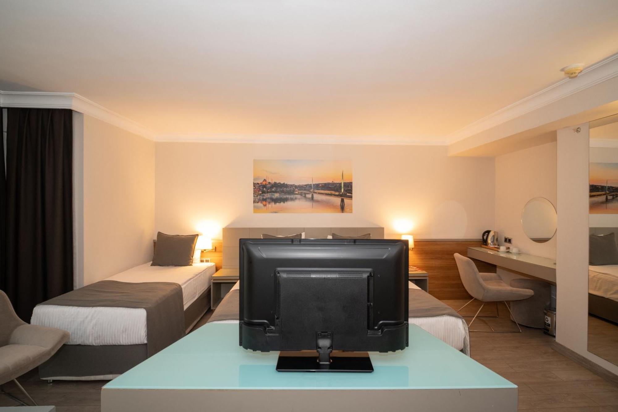 Hotel Klas Old 4*