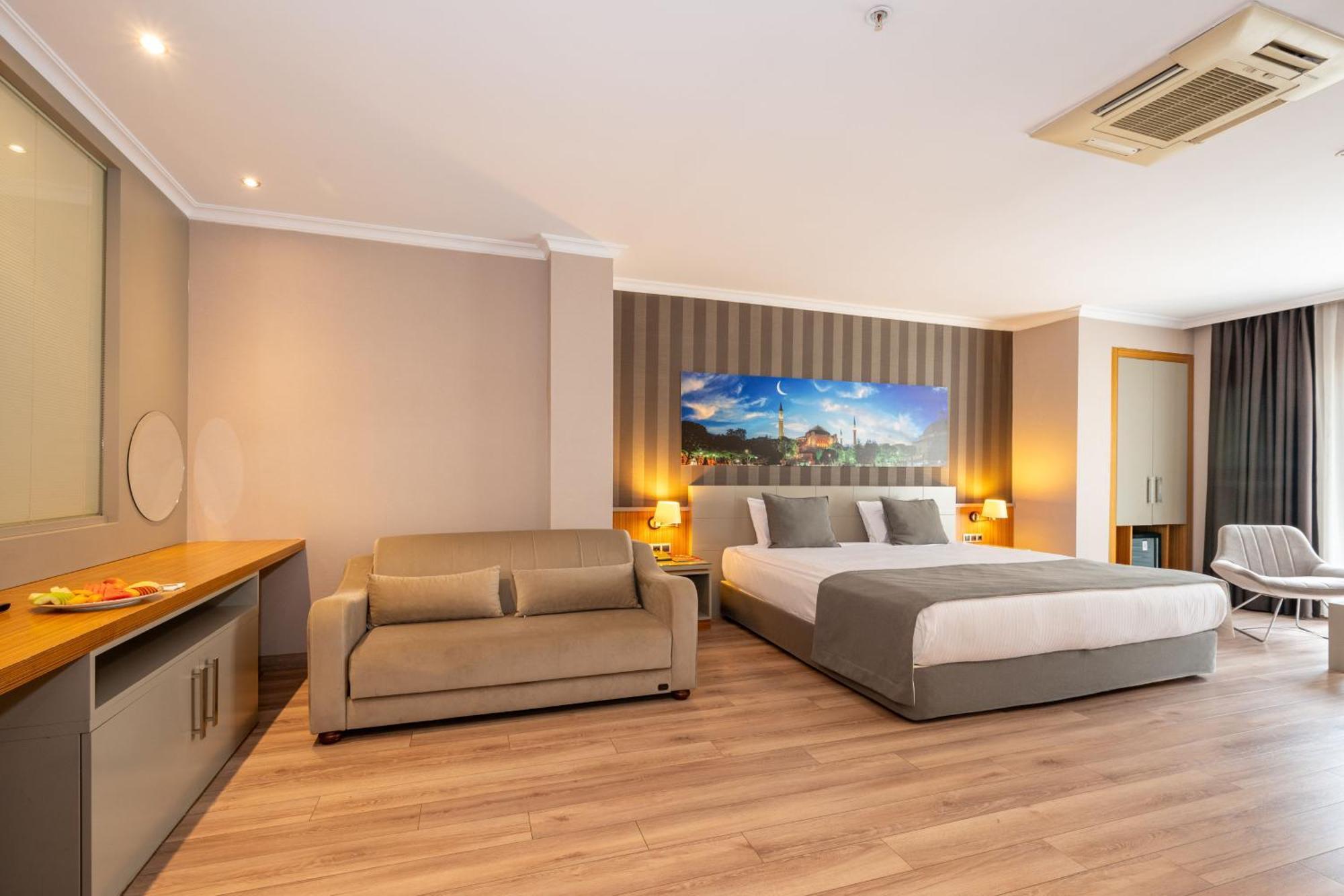 Hotel Klas Old 4*