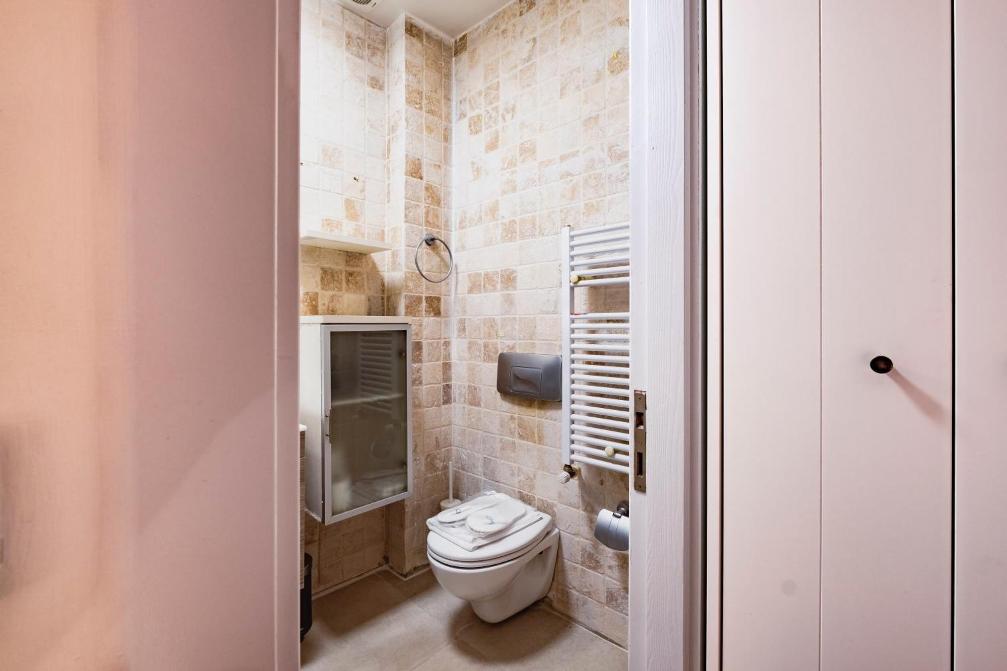 Homie - Modern Nearby Istiklal Street & Galata Tower Apartment *