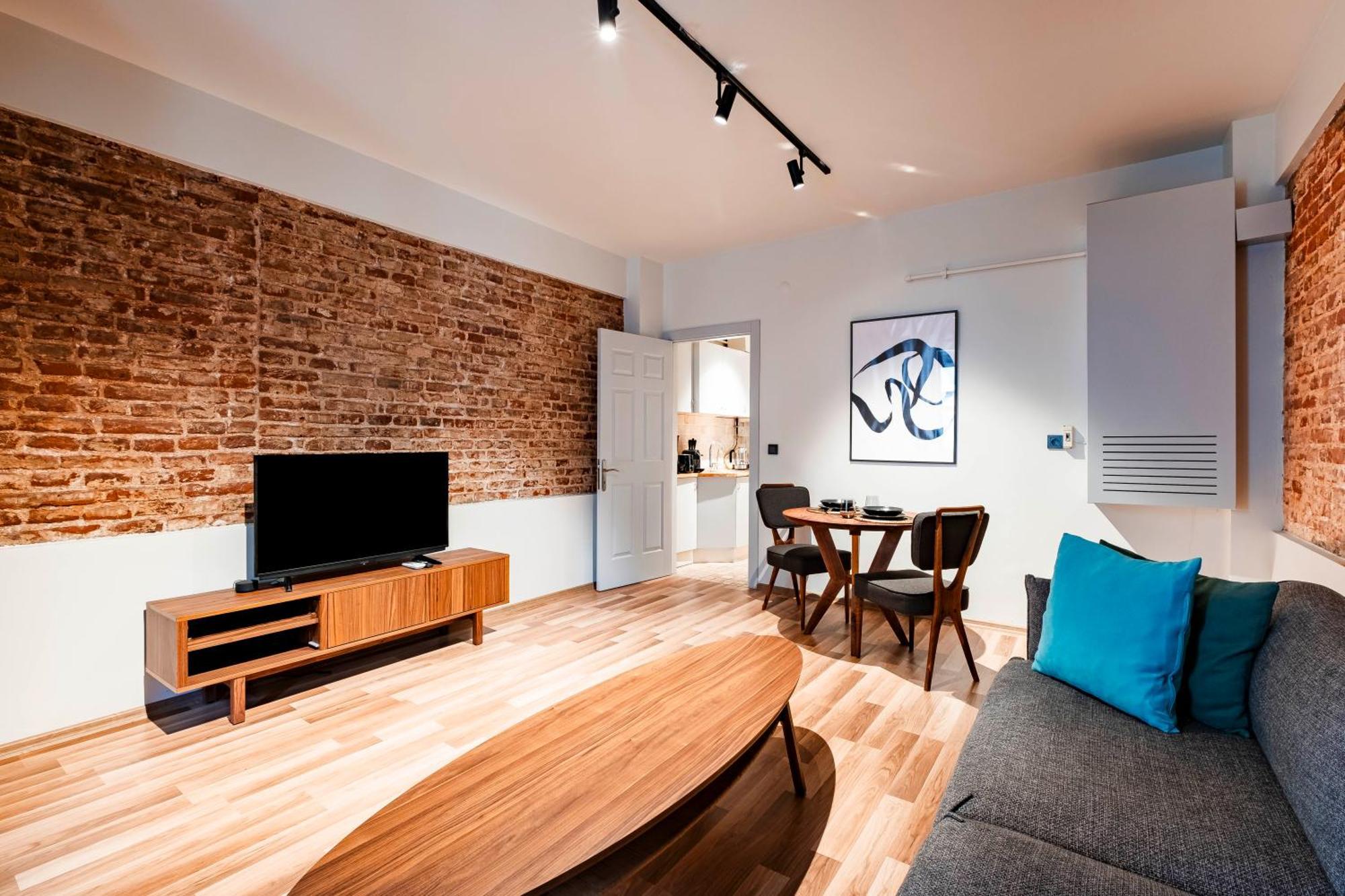 Homie - Modern Nearby Istiklal Street & Galata Tower Apartment Istanbul