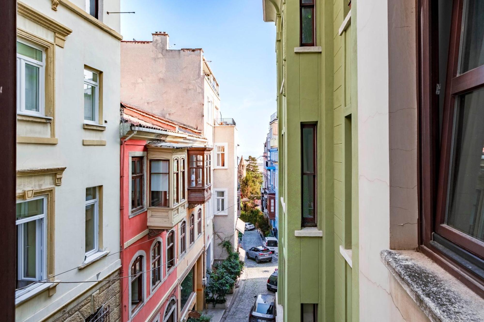 Homie - Modern Nearby Istiklal Street & Galata Tower Apartment *