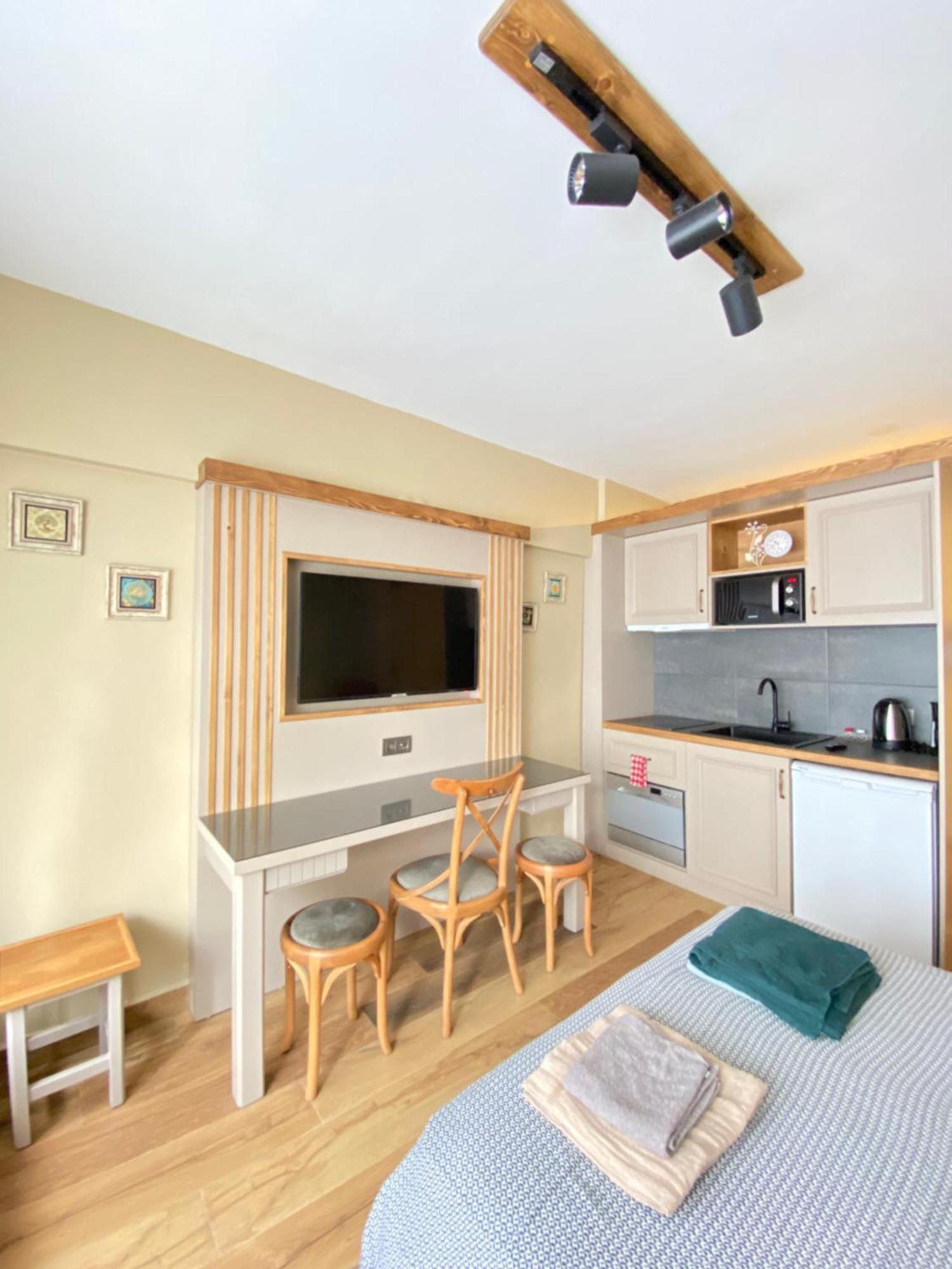 Architect Design - Equipped Flat In Kadikoey Apartment *