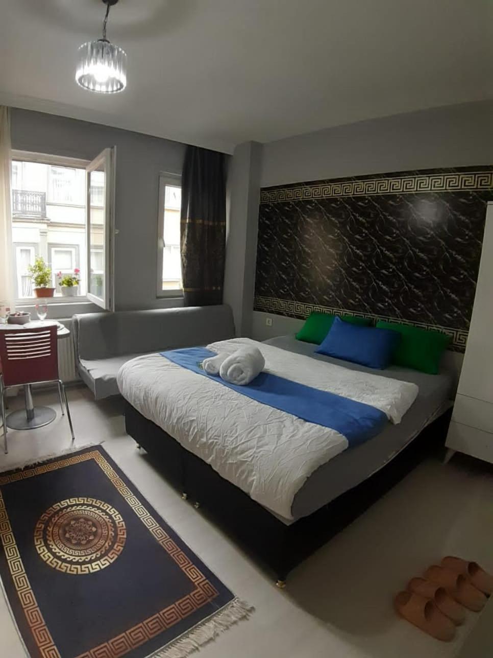 Boutique 3*