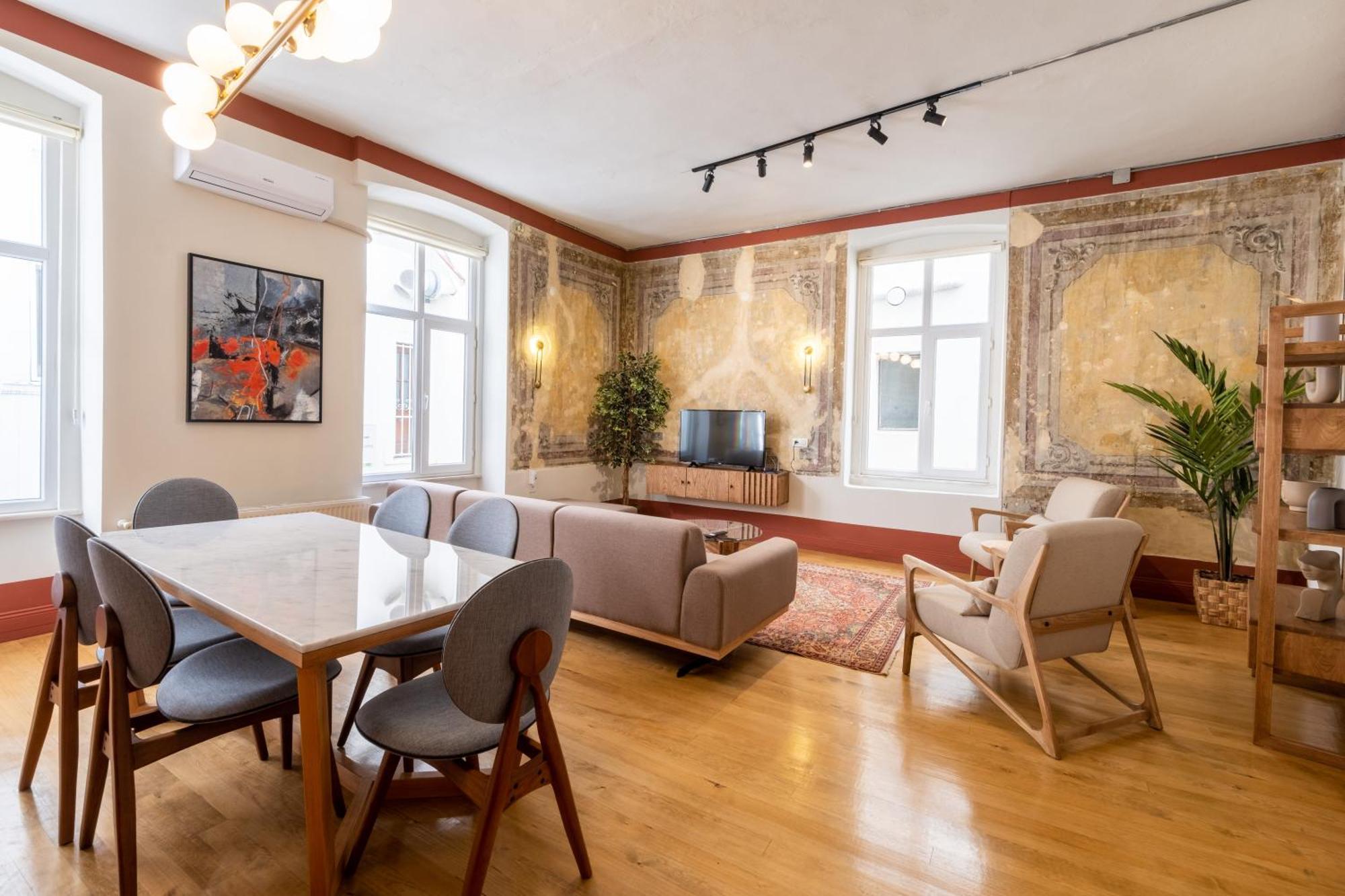 Casas Con Fresco - Stunning Spacious In Prime Location *