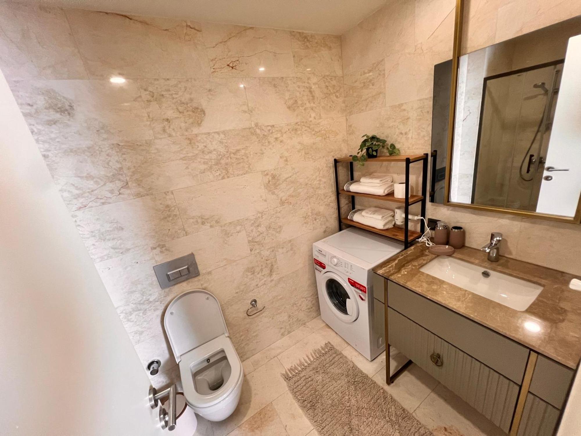 G Tower At Divan Near To Mimar Sinan Metro Station *