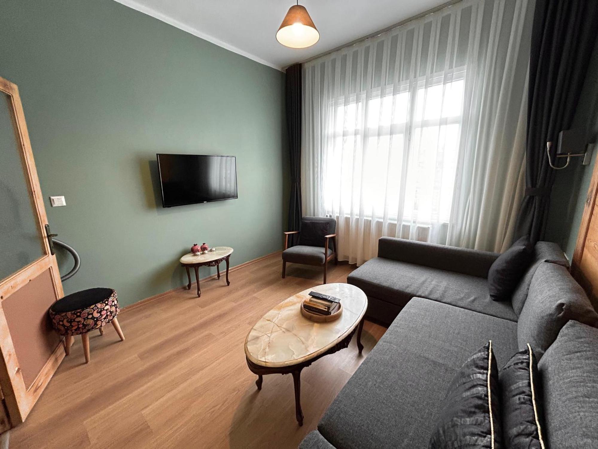 Waterfront By The Tram - Terrace With Dome & Golden Horn View In Fatih Apartamento *