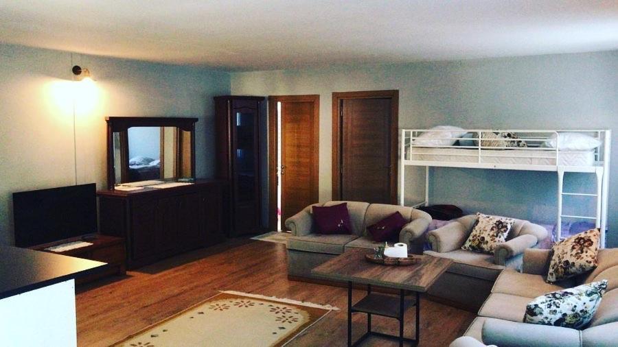 Apartment Rahat Bahceli Polonezkoeyde Butik Evimiz *