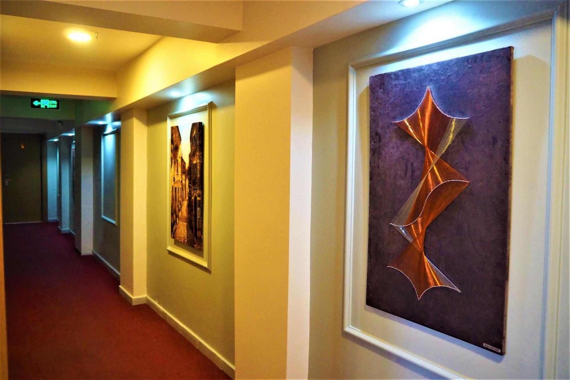 Otel Naila 2*