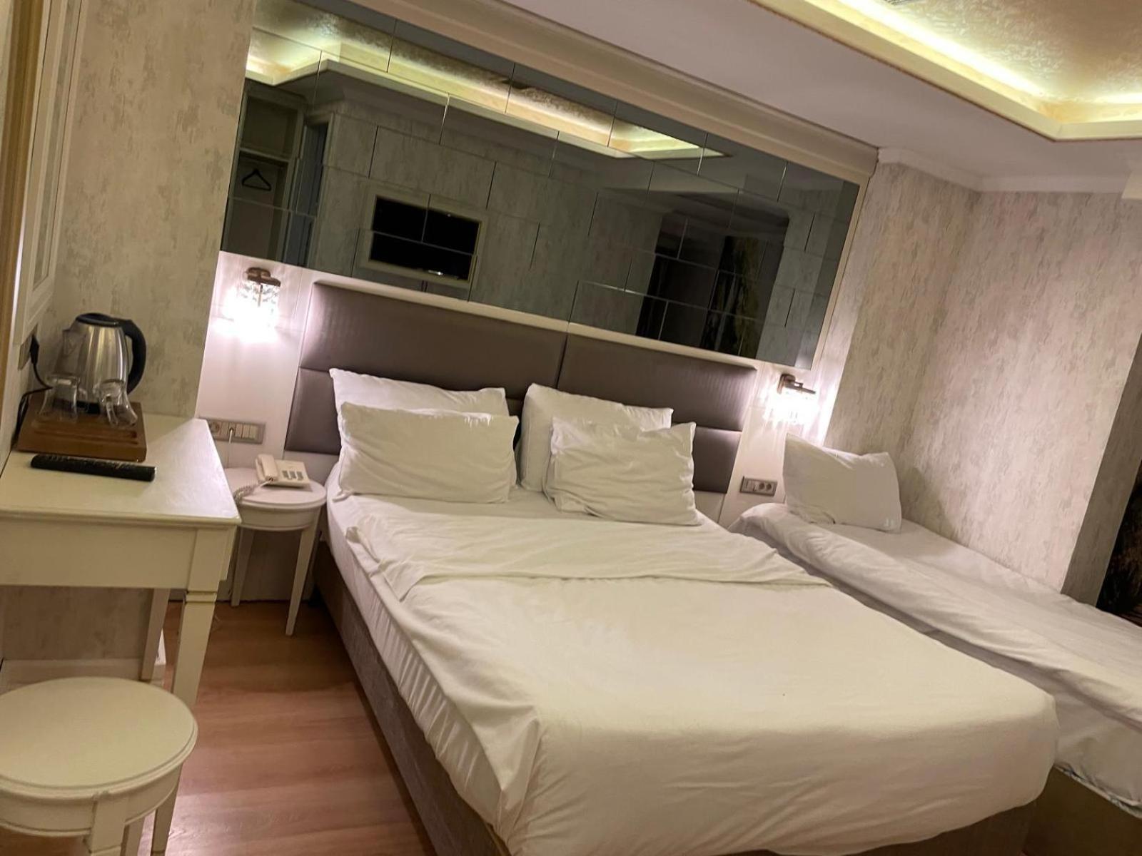 Hotel Grand Naki 3*