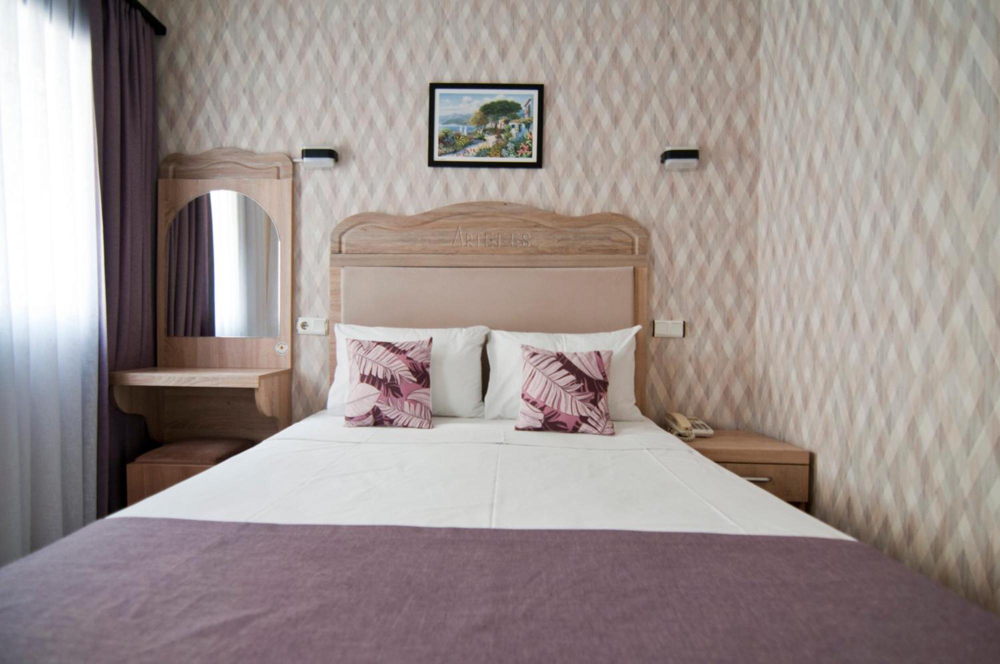 Artefes Old Otel