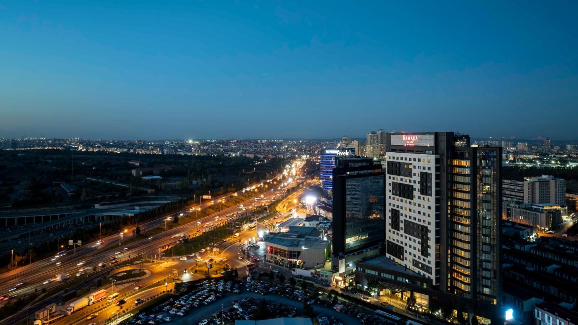 Ramada Plaza By Wyndham Tekstilkent Hotel 5*