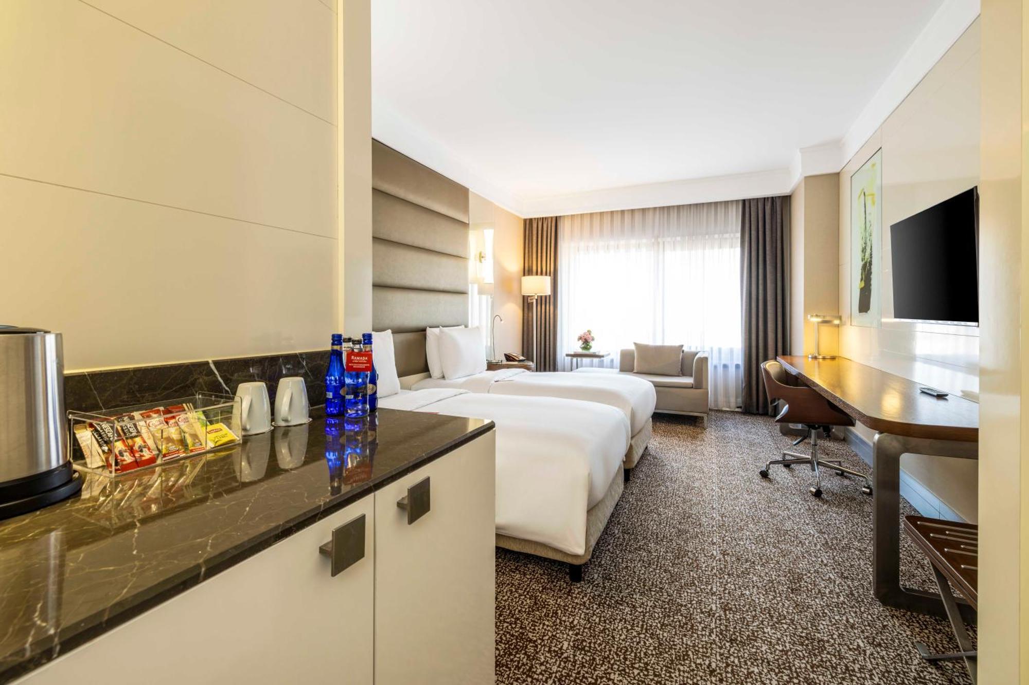 Ramada Plaza By Wyndham Tekstilkent
