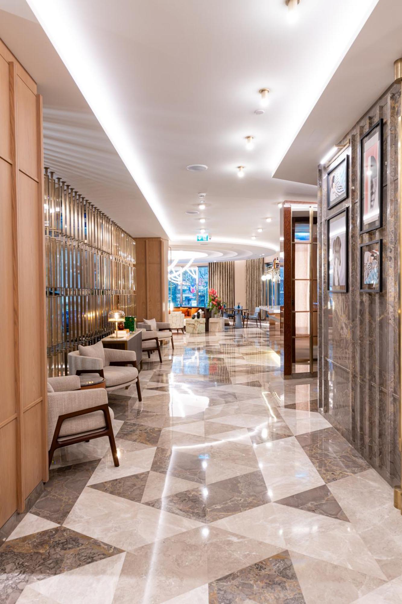 Ramada Plaza By Wyndham Center (adults Only)