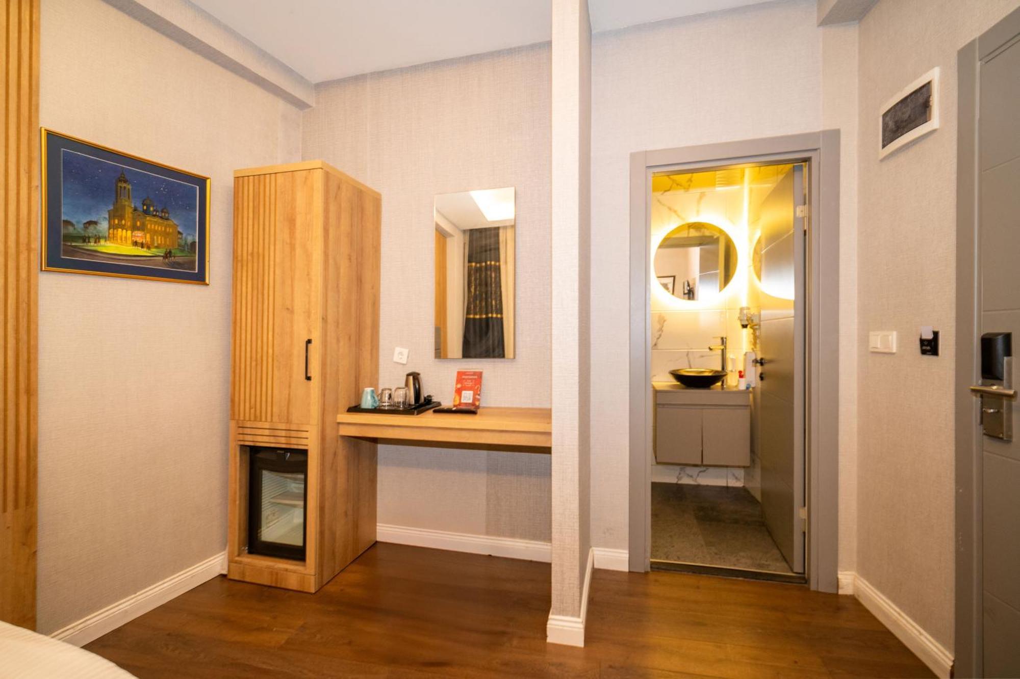 Martin Aparthotel