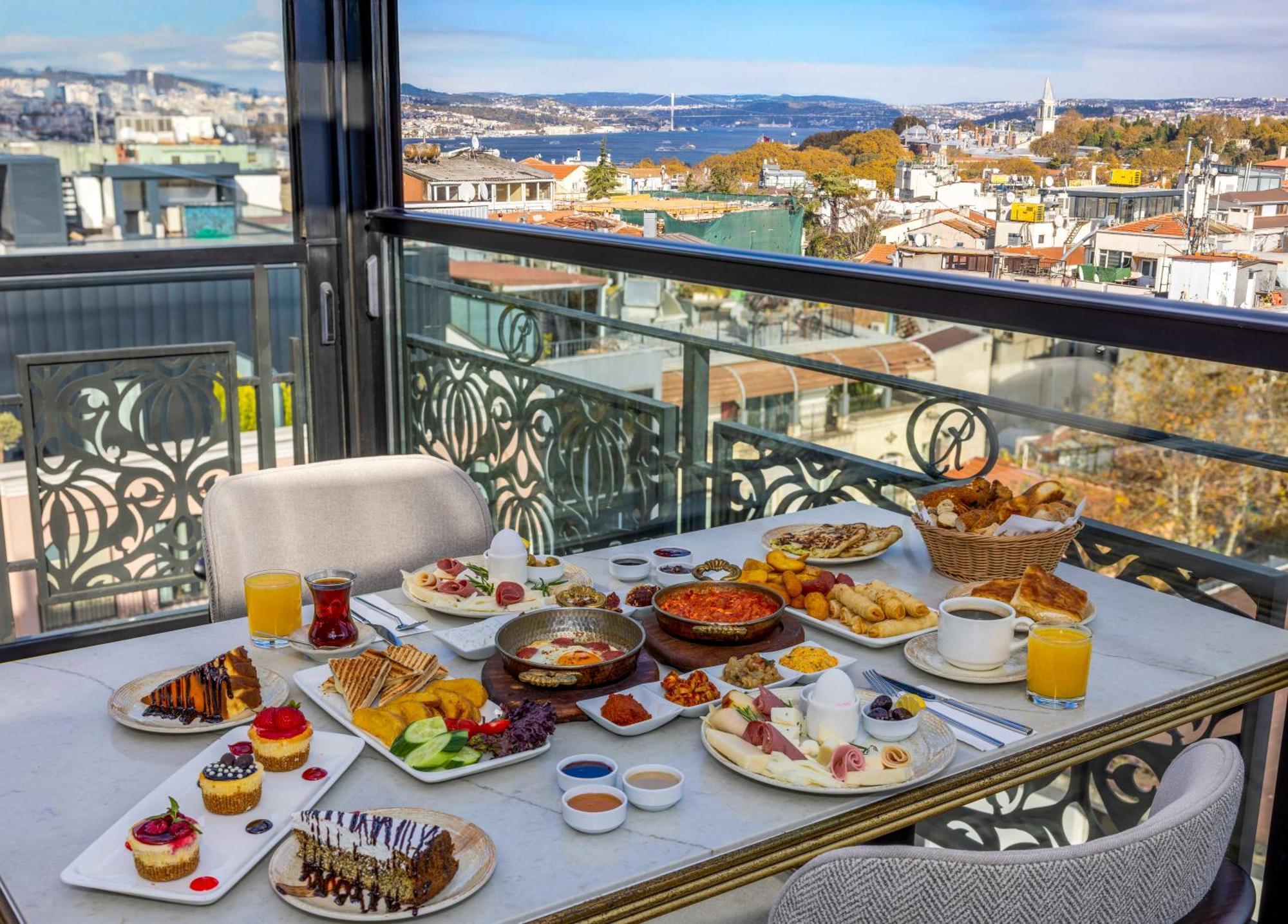 Rast Sultanahmet 4*