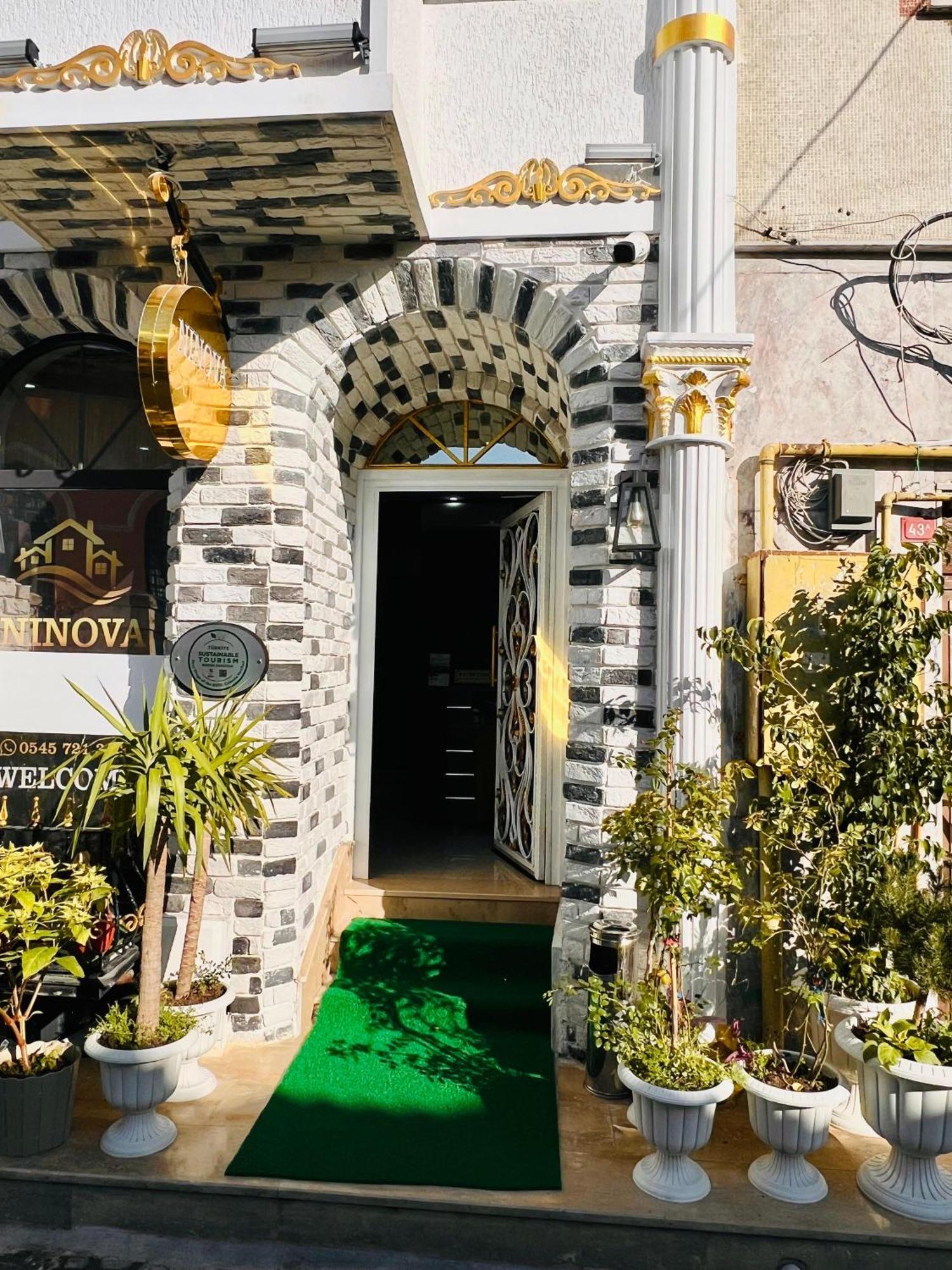 Hotel Ninova Boutique 3*