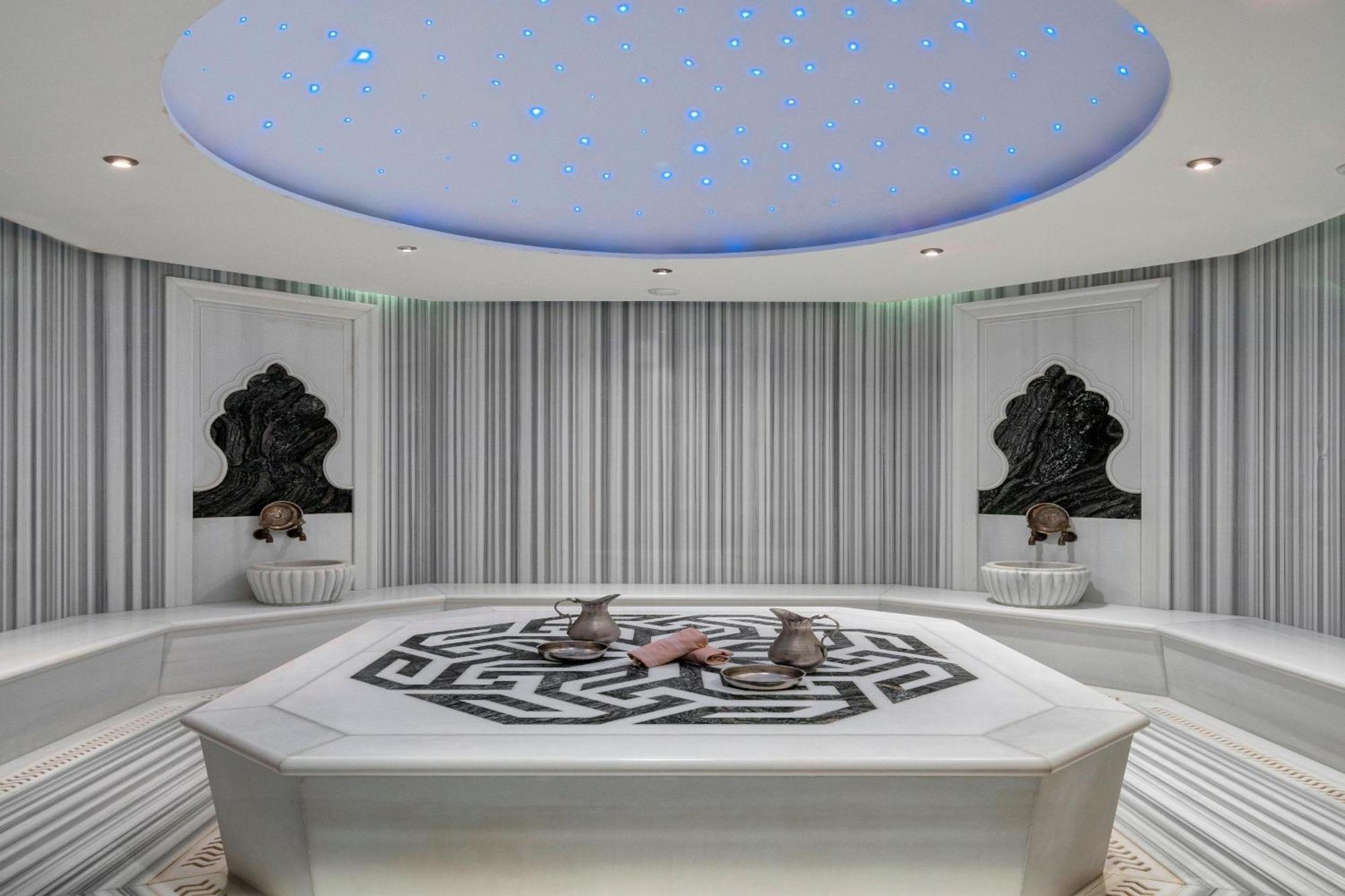 Hotel Sheraton Grand Atasehir 5*