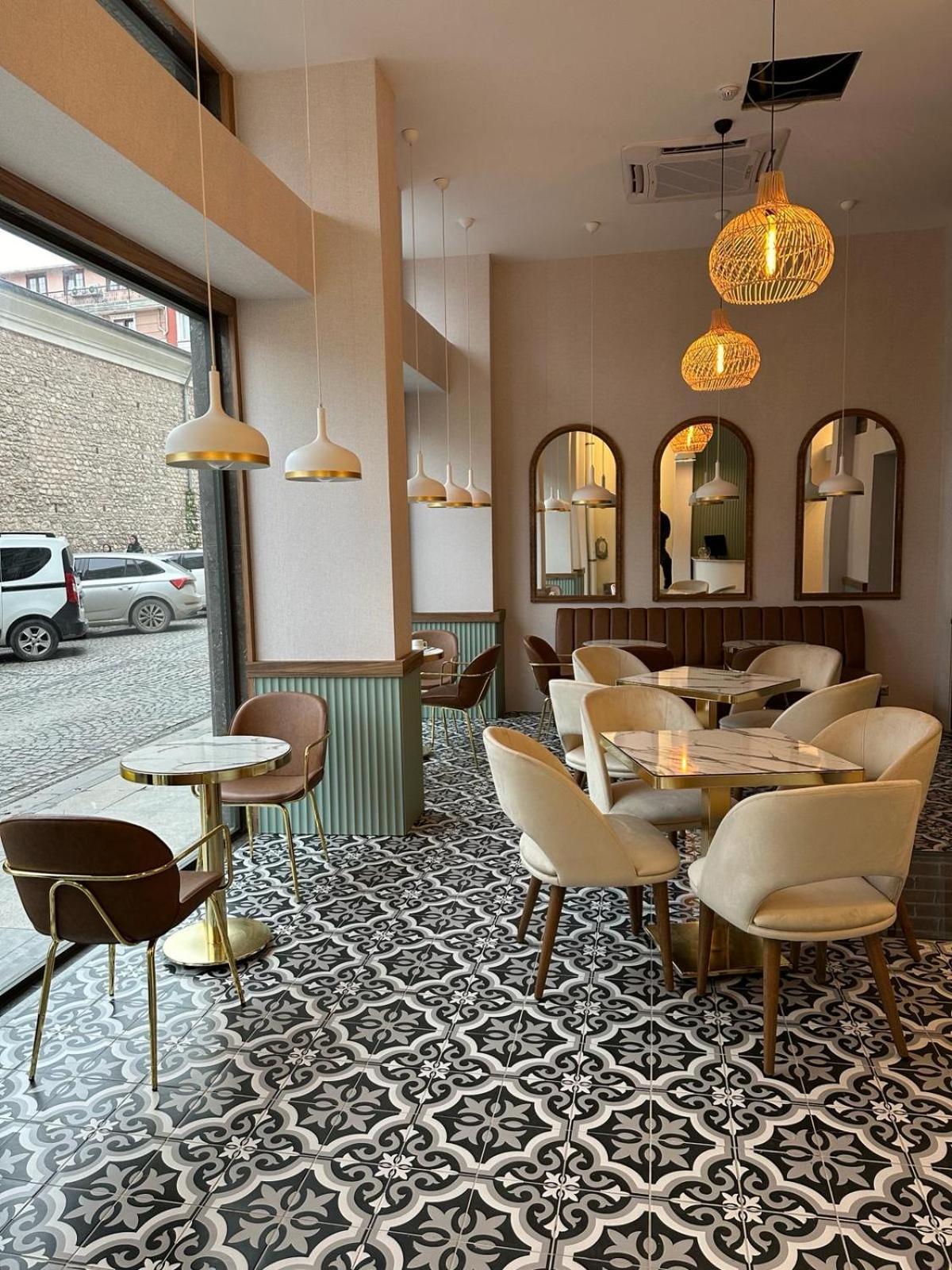 Hotel Iris Istanbul