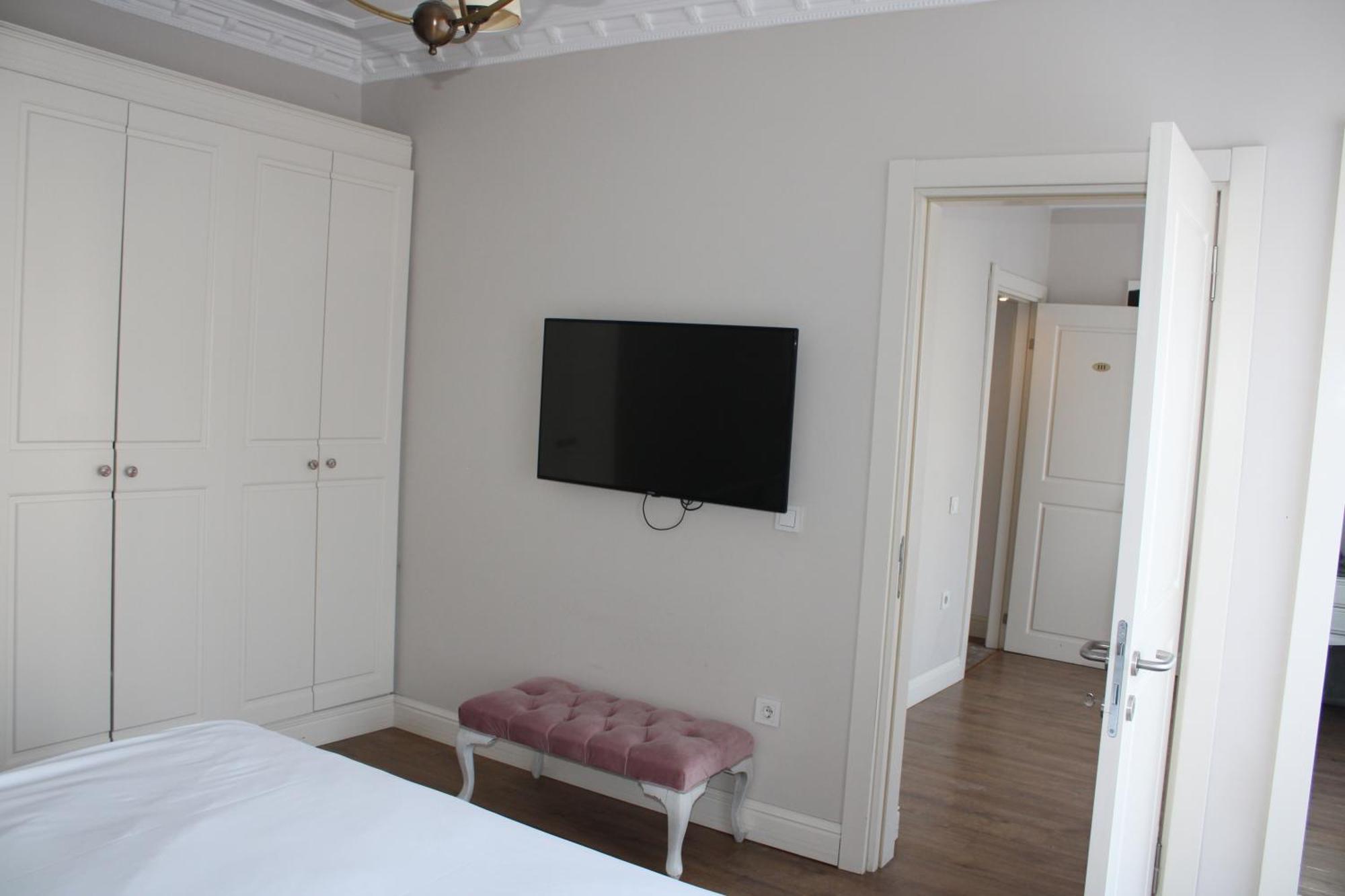 Blanche & Garden Pool 3*
