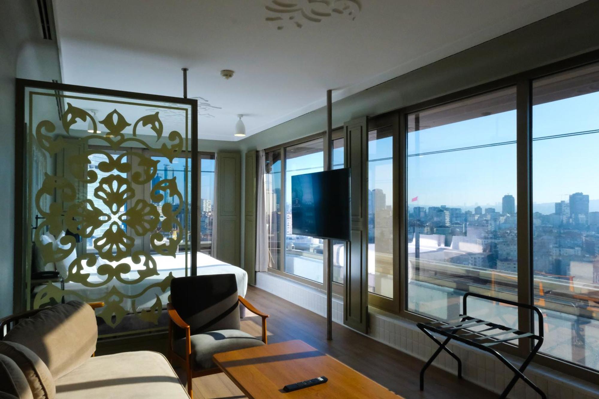 The Cettia Hotel 4*
