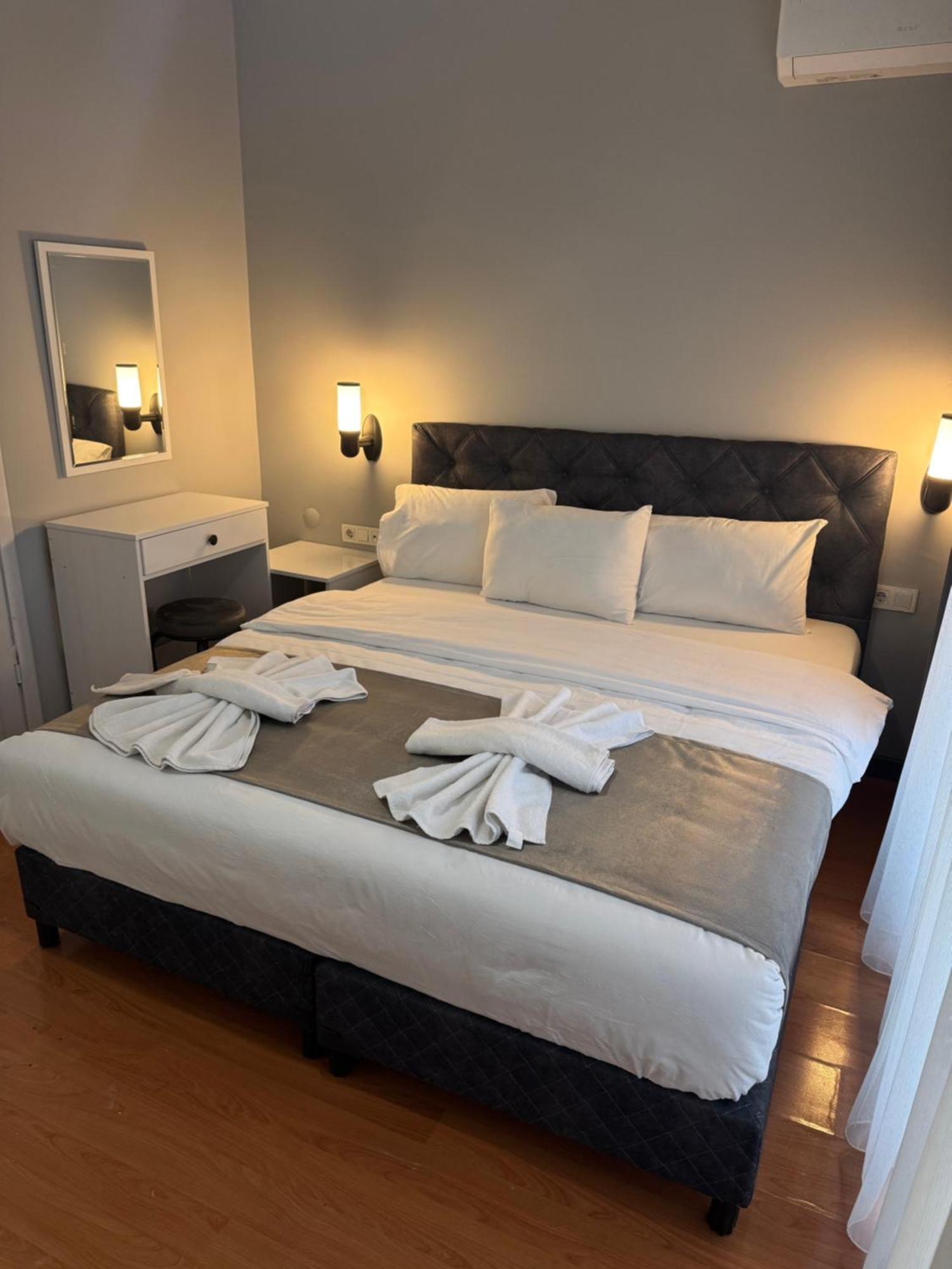 Hotel Galley Port 2*