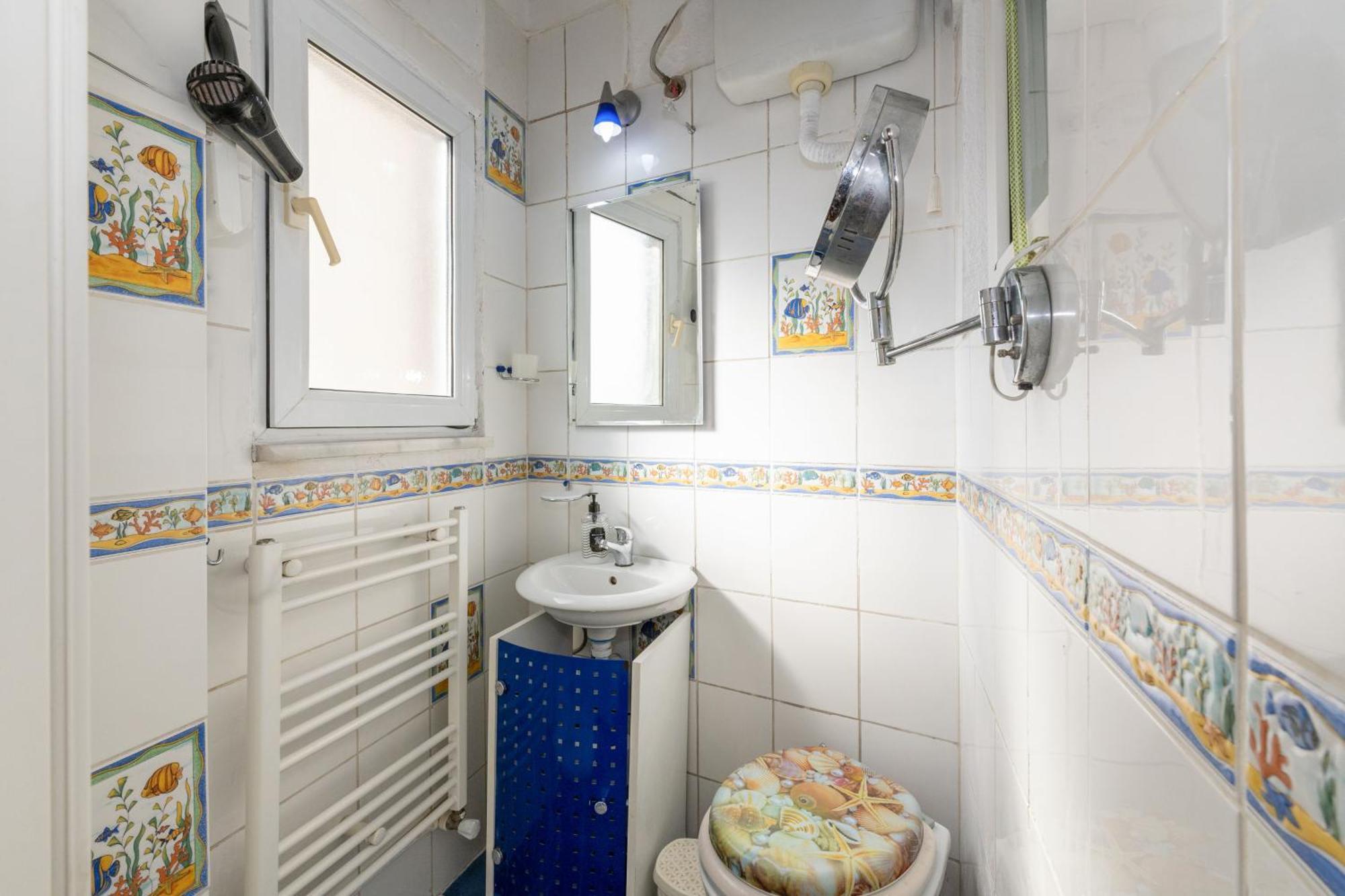 Apartment Bosphorus View-airport Shutle-high Speed Wifi-private Parking *