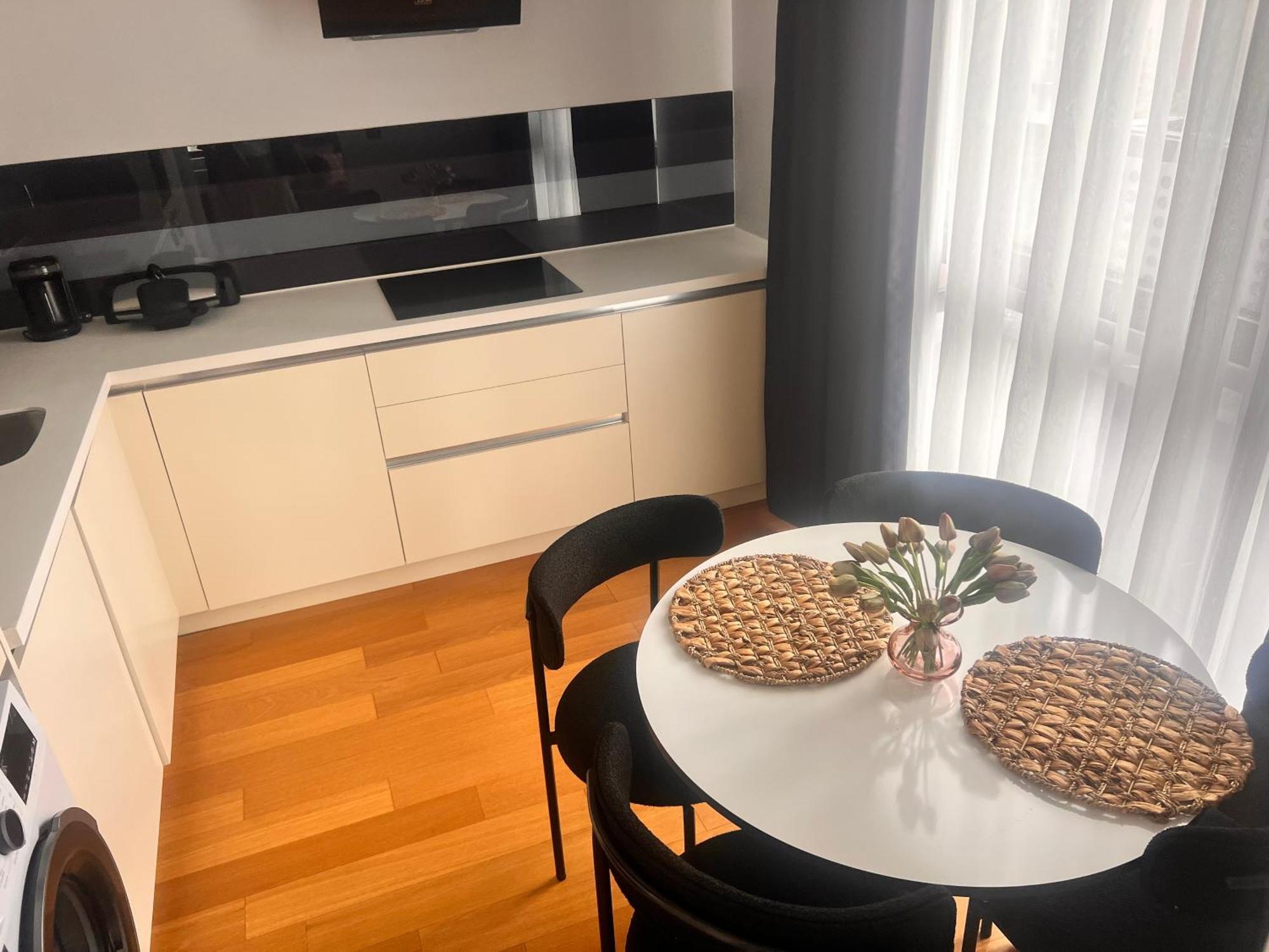 G Tower At Divan Near To Mimar Sinan Metro Station Apartment