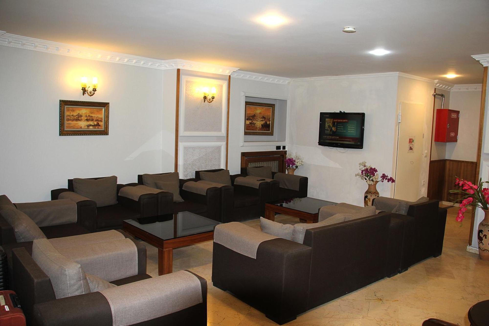 Lyon Hotel 3*