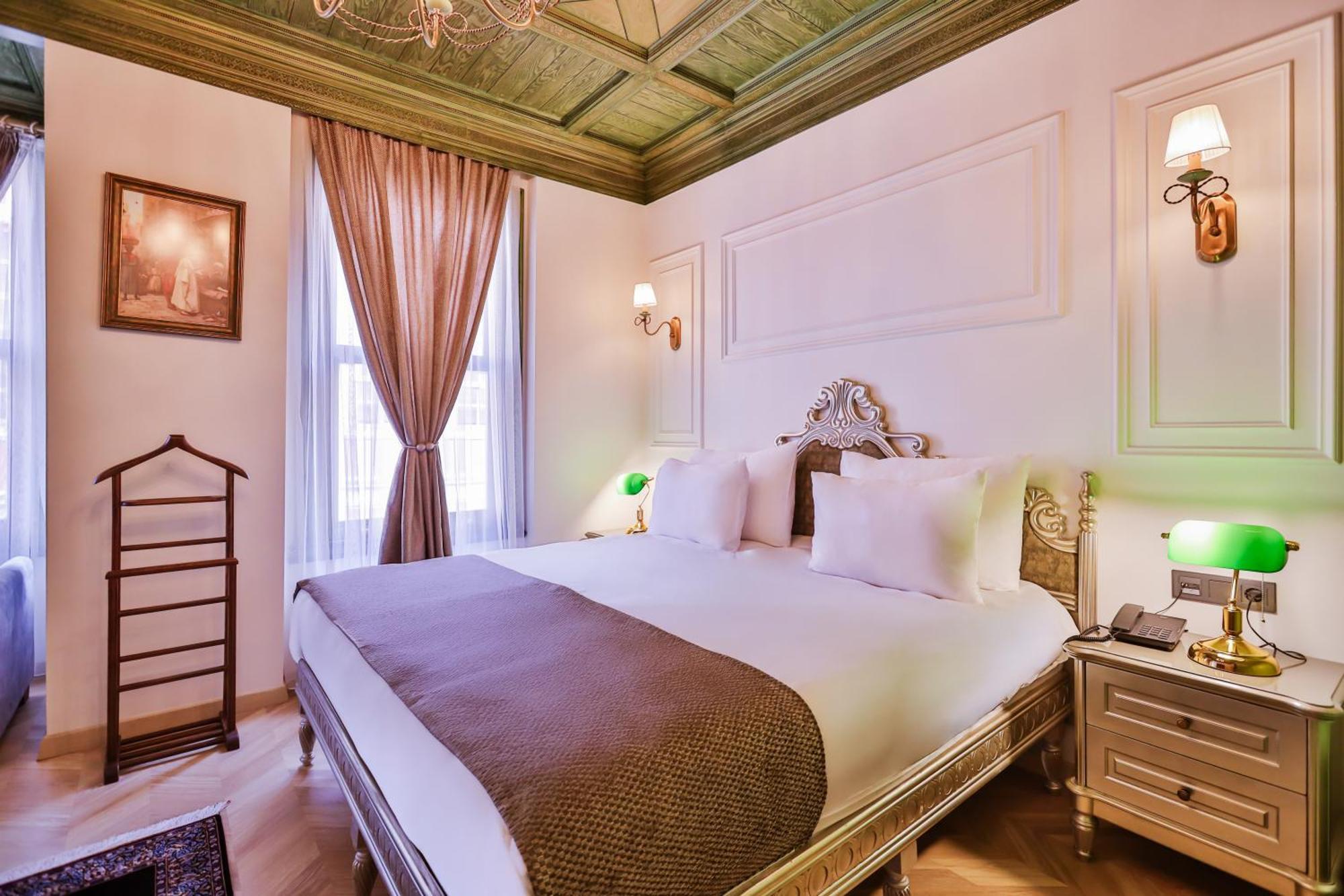 Emerald Mansion * Istanbul